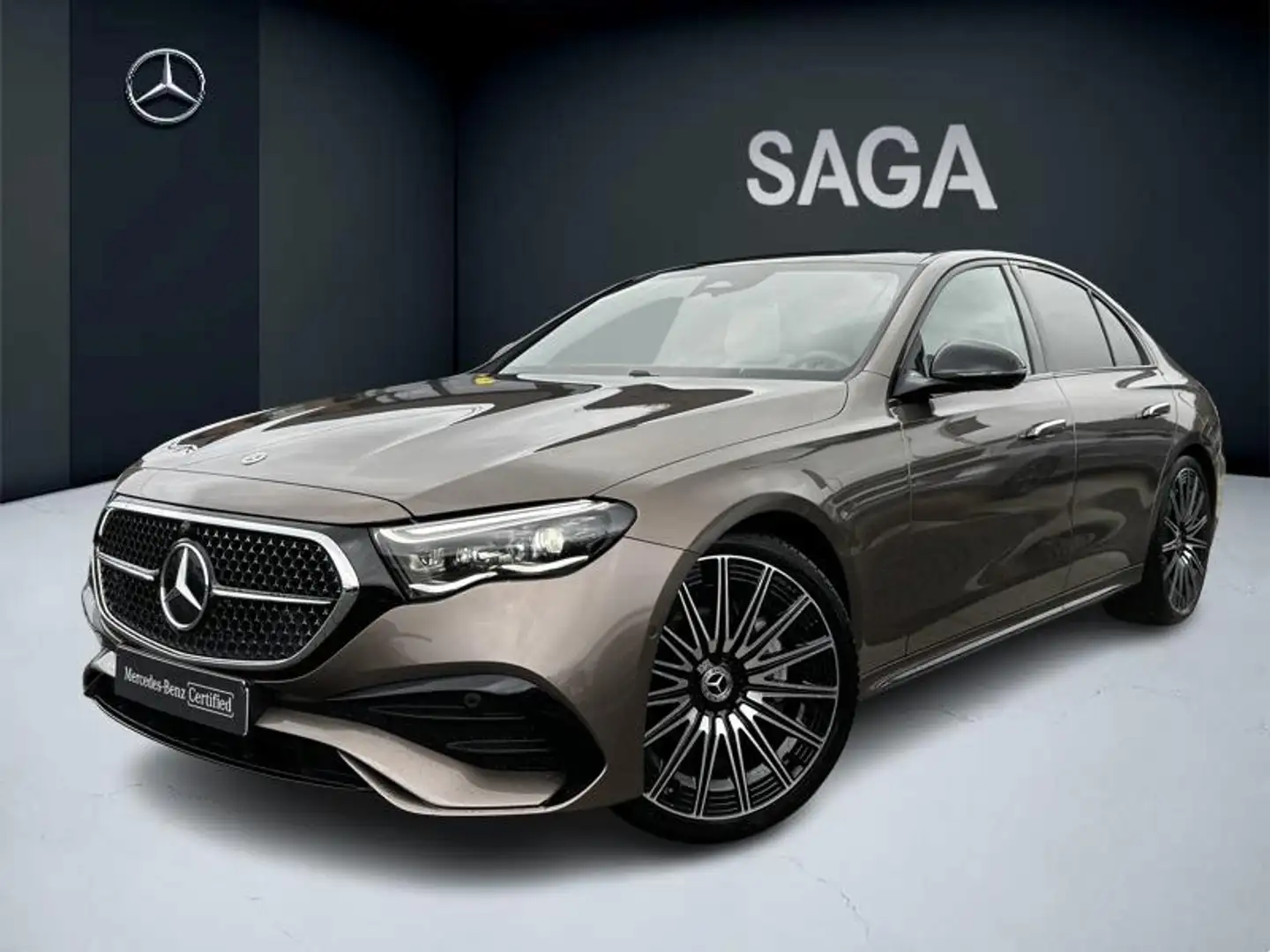Mercedes-Benz E 200 d Star Edition - AMG Line berline Braun - 1