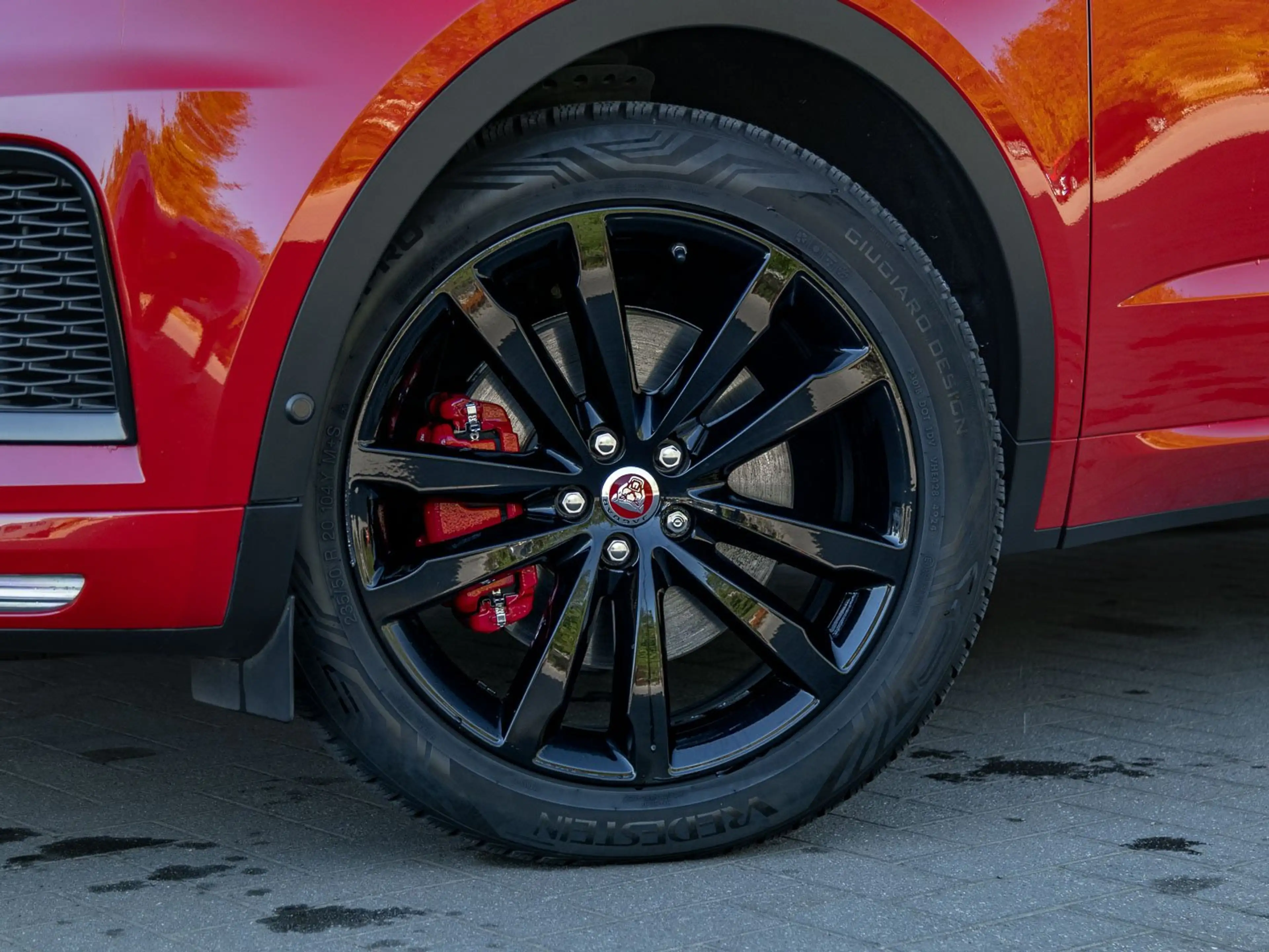 Jaguar E-Pace LED/navigatie/360° camera/P300 — photo 6