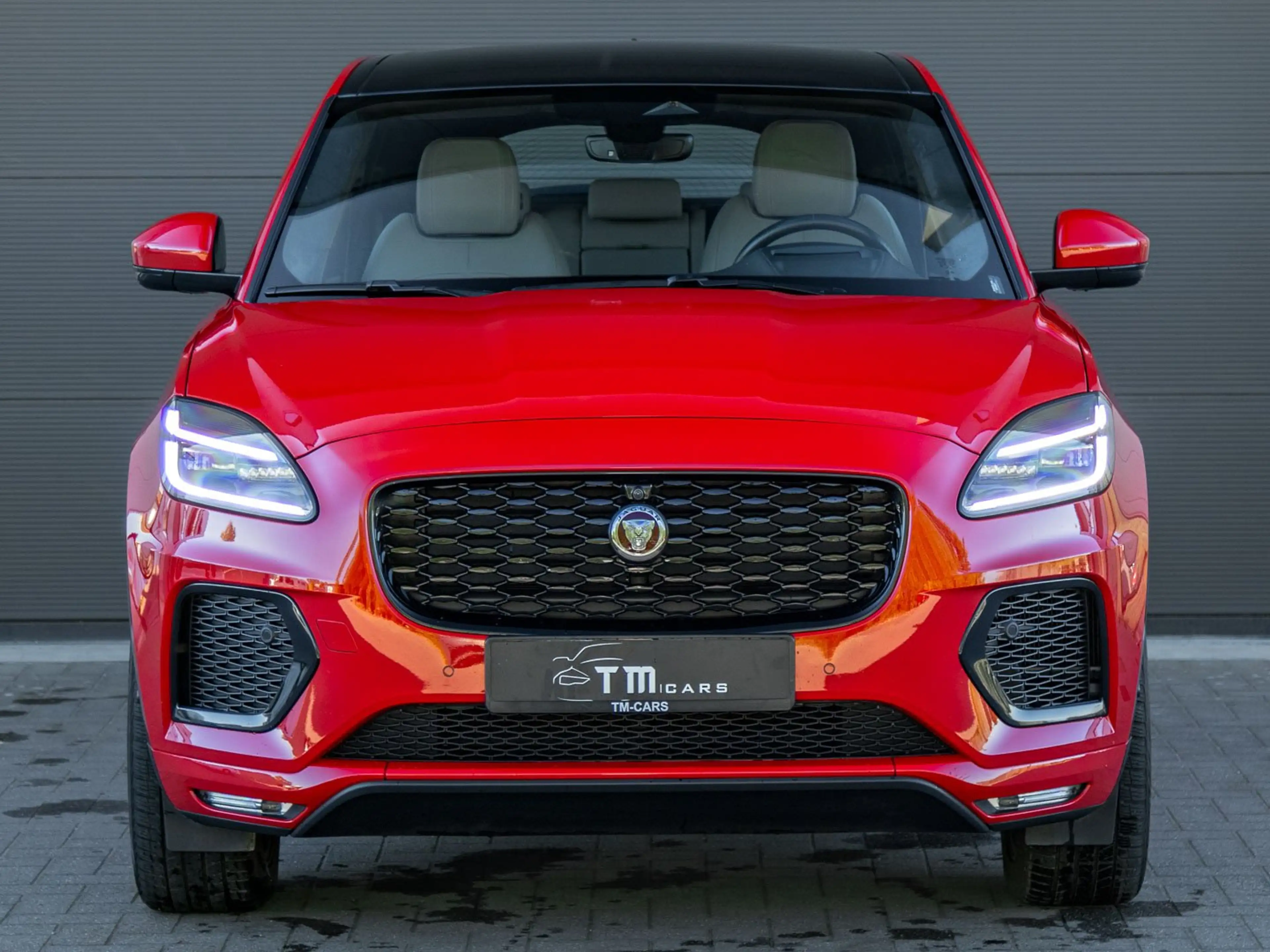 Jaguar E-Pace LED/navigatie/360° camera/P300 — photo 3