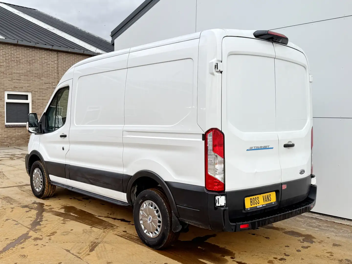 Ford E-Transit 89kWh Elektrisch BEV 97.3% (SOH) 89kWh 402km WLTP Blanc - 2