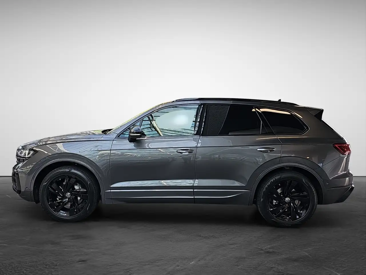 Volkswagen Touareg 3.0 TDI 4M R-Line Black Style Final Edition 4