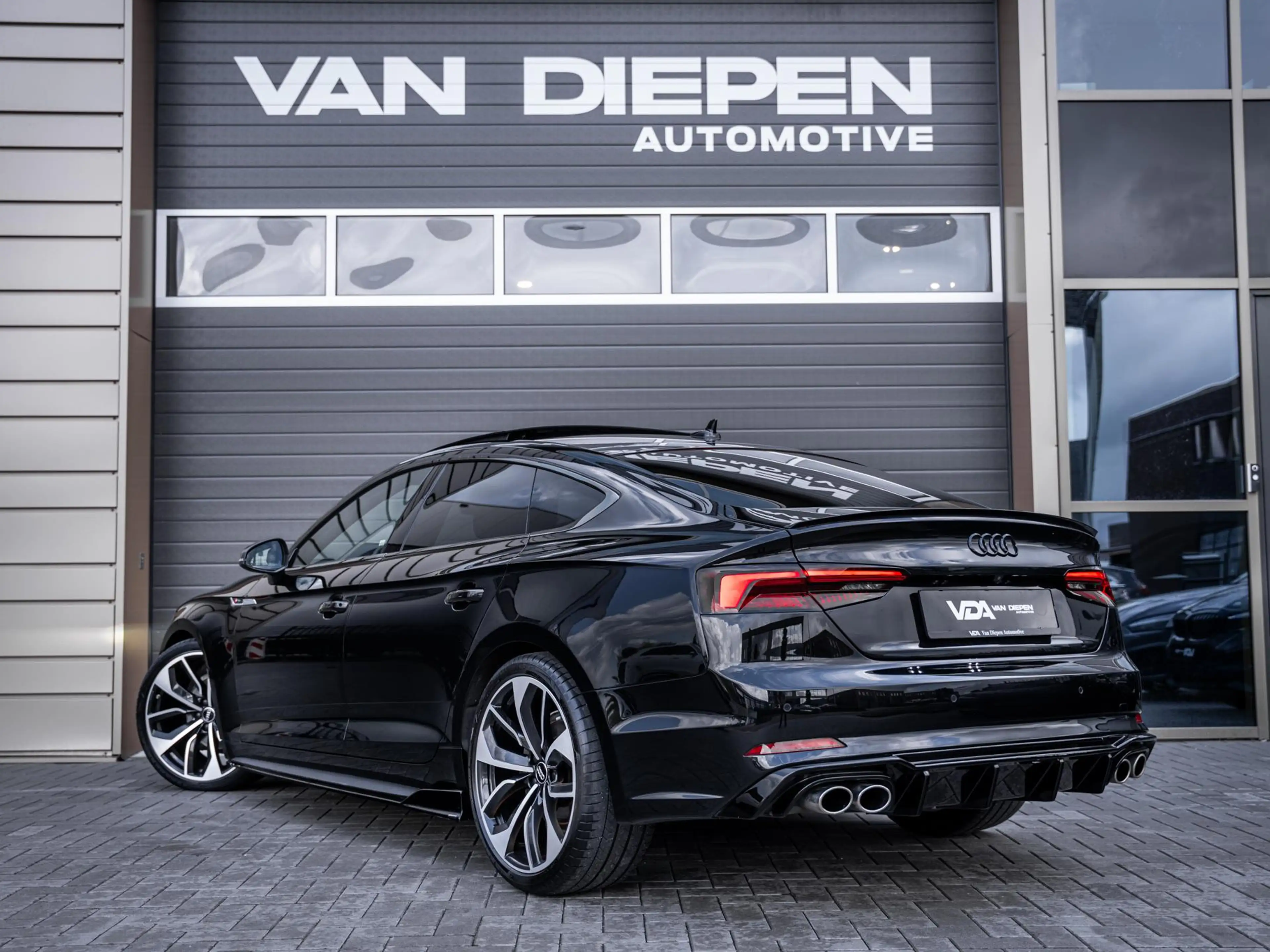 Audi A5 Sportback 40 TFSI Design Pro Line Plus - S5 Look l — photo 8