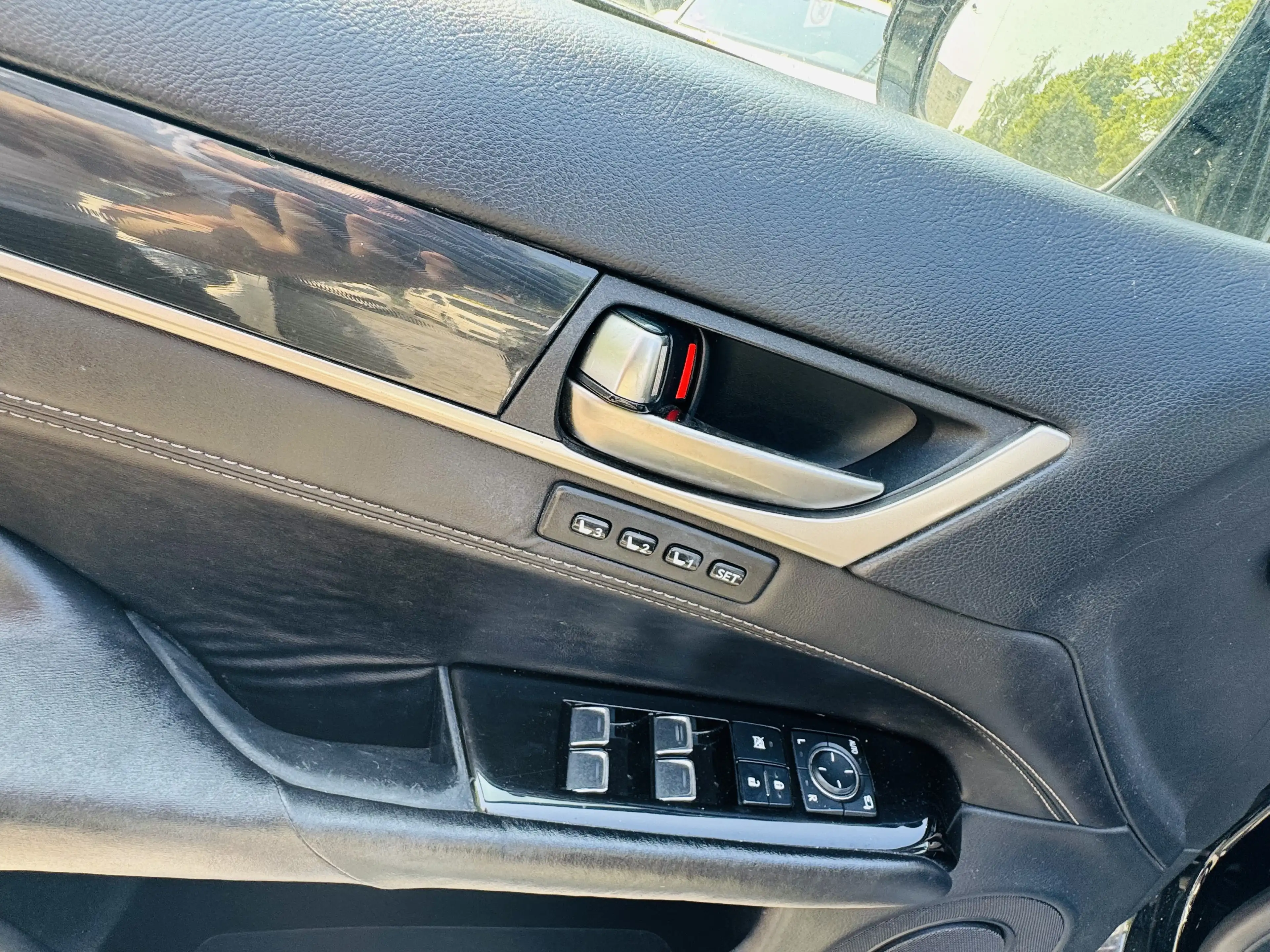 Lexus GS 300 GS 300h Luxury Line original Farbe schwarz — photo 8