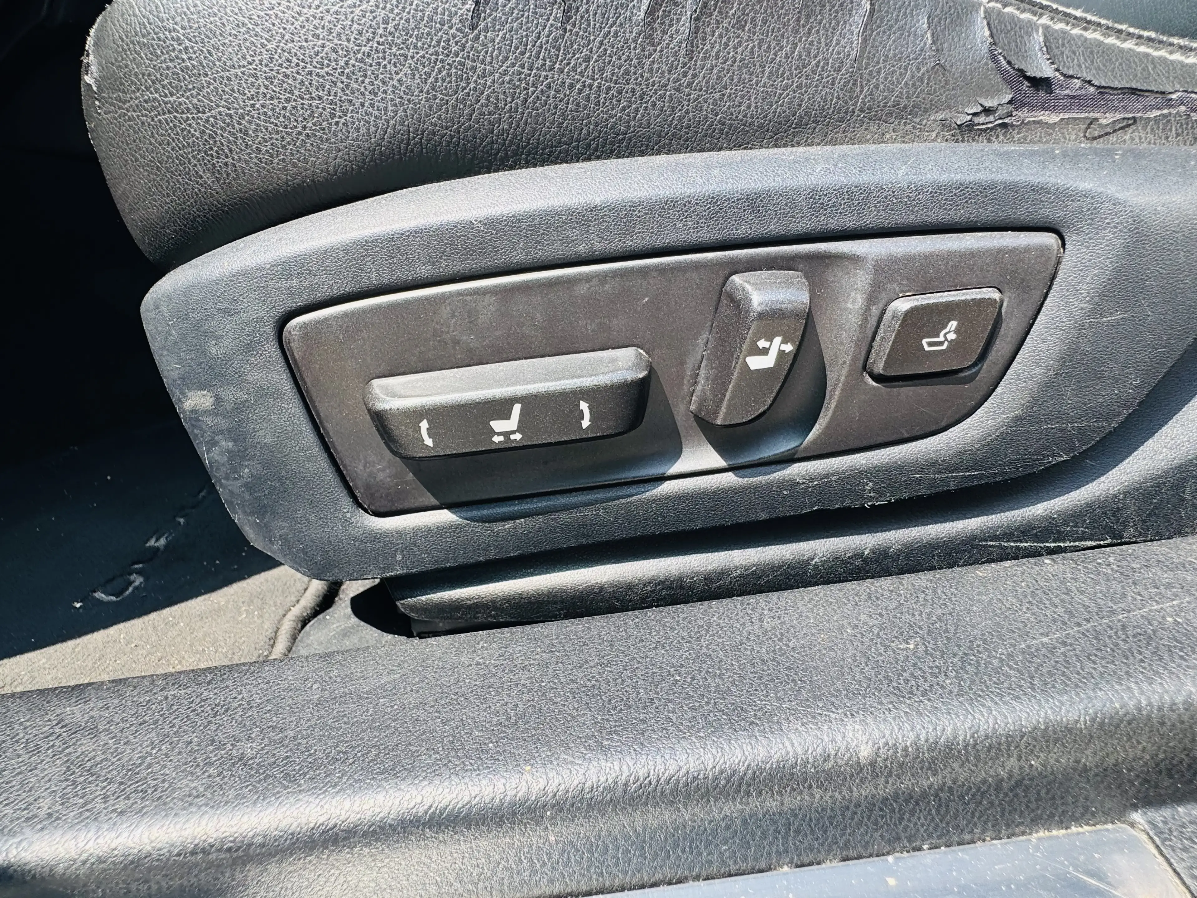 Lexus GS 300 GS 300h Luxury Line original Farbe schwarz — photo 9