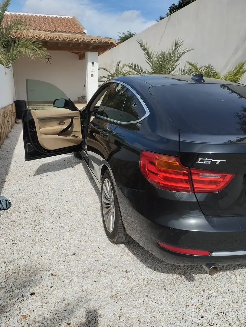 BMW 318 318dA Touring Luxury (0.0) Luxury Negro - 2