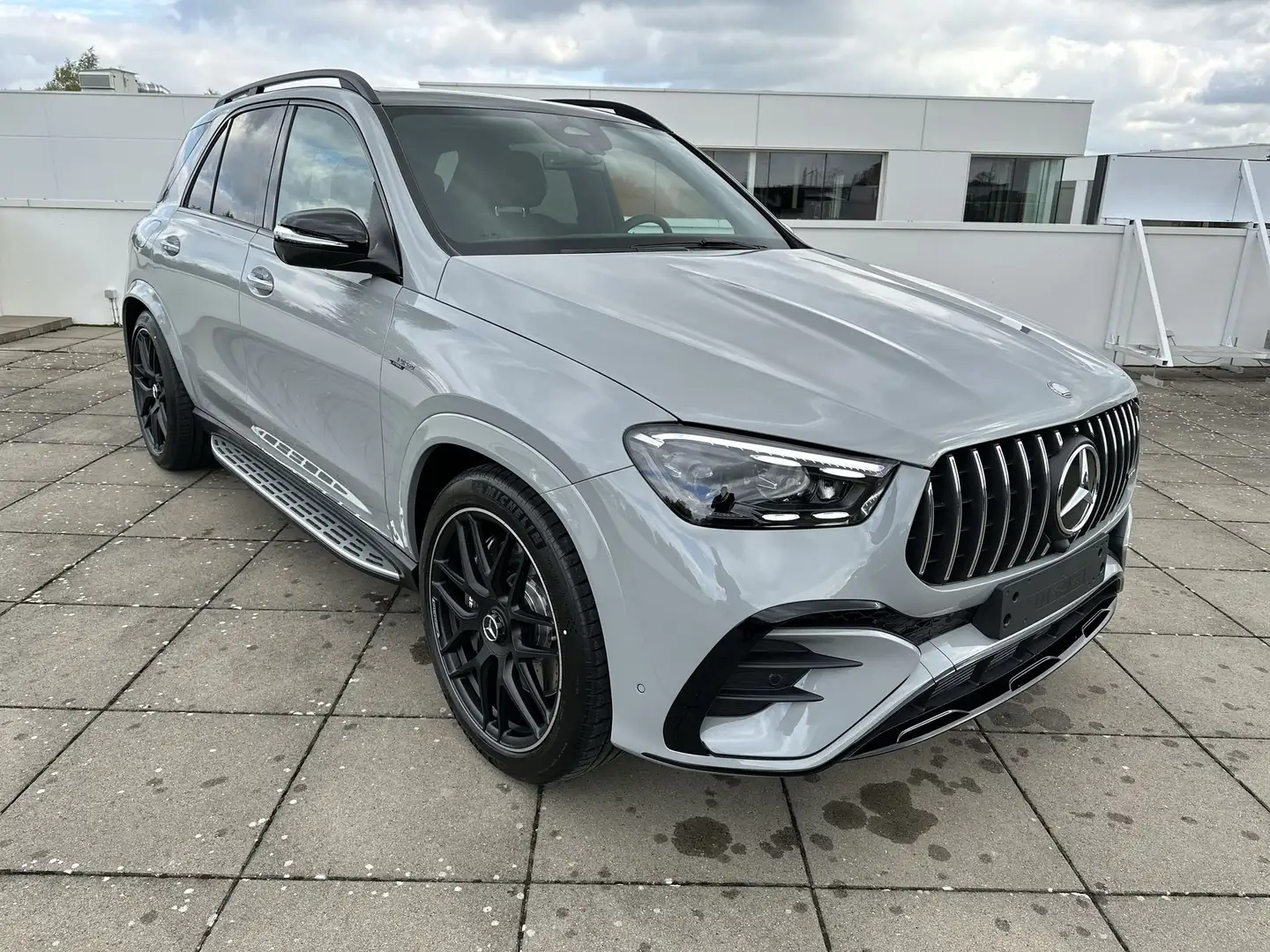 Mercedes-Benz GLE 53 AMG e Plug-in Hybride 4M/AMG/PREMIUM/22"/TREKH/360 CAM Grijs - 1