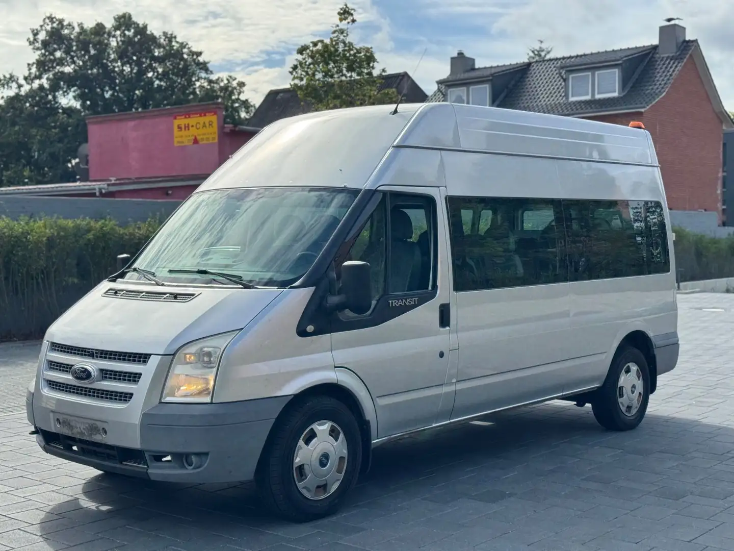 Ford Transit FT 350 L Trend/TÜV NEU/ Rollstuhlfahrer Silber - 1