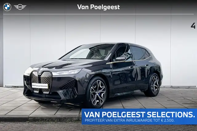 BMW iX xDrive40 High Executive M-Sport / Copilot Pack / P