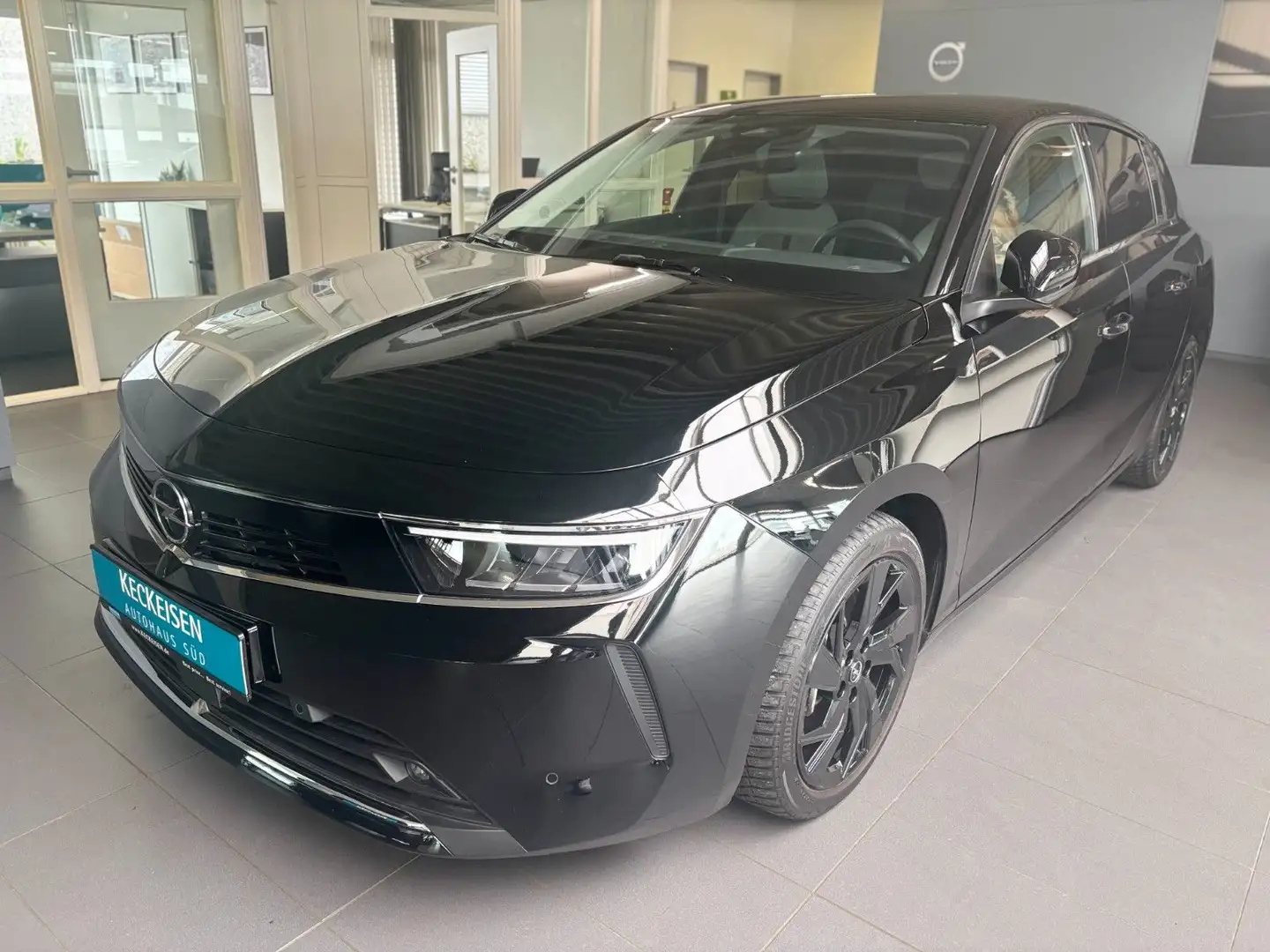 Opel Astra Elegance Plug-in SHZ, Navi, CarP,  R-Cam Noir - 1