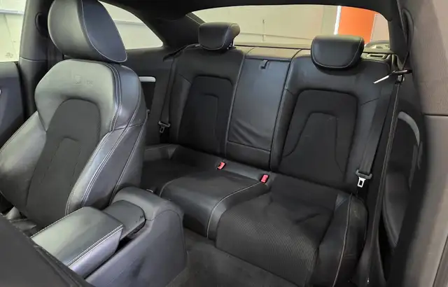 Audi A5 view 11
