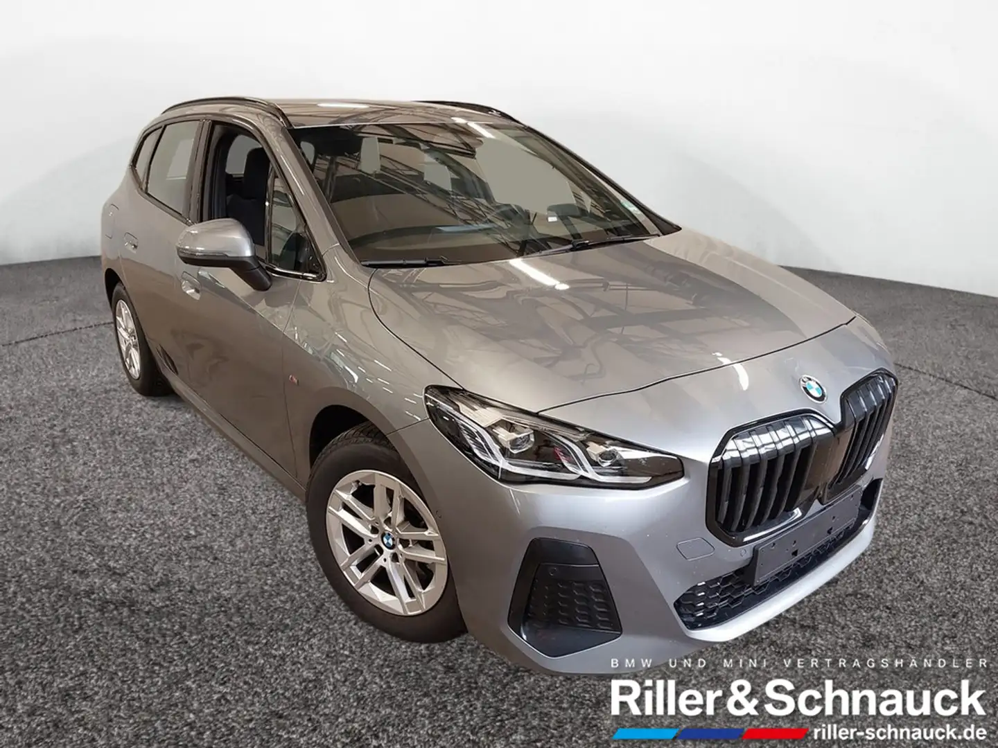 BMW 218 i M Sport AHK+HUD+360°KAM+AKTIVSITZE Grau - 2