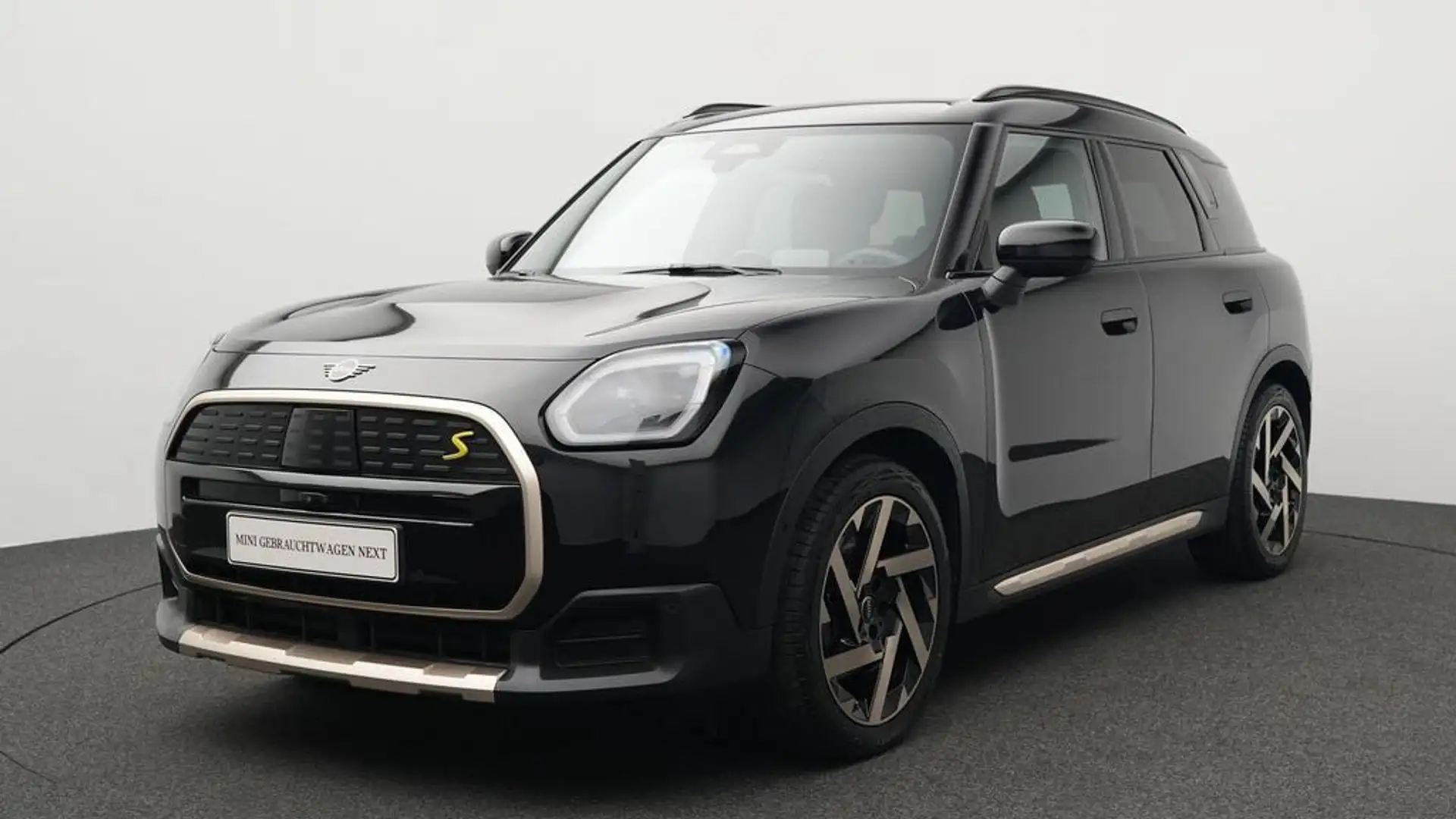 MINI Countryman SE All4 Favoured Trim Noir - 1