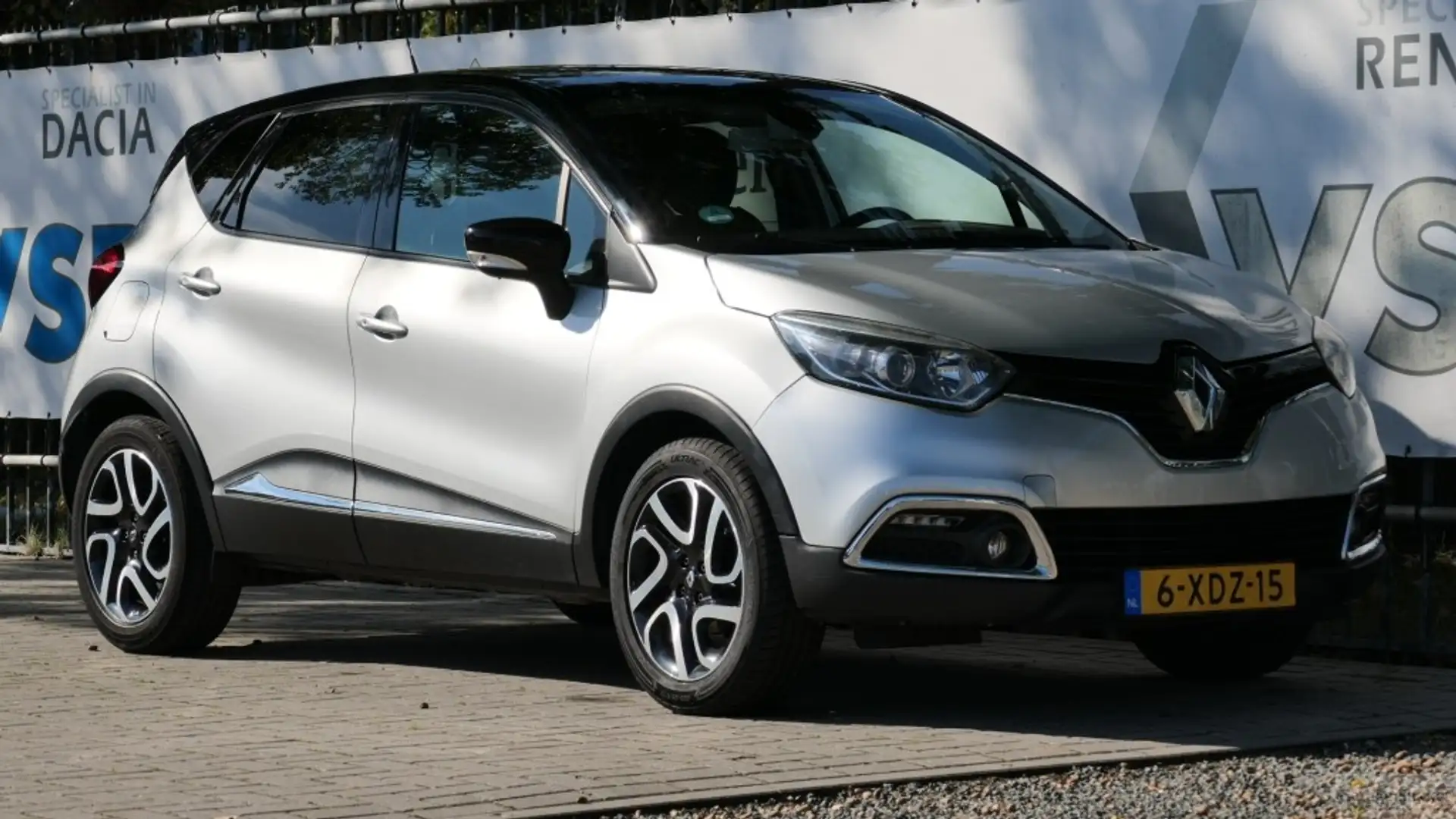 Renault Captur TCe 90 Dynamique Argent - 1