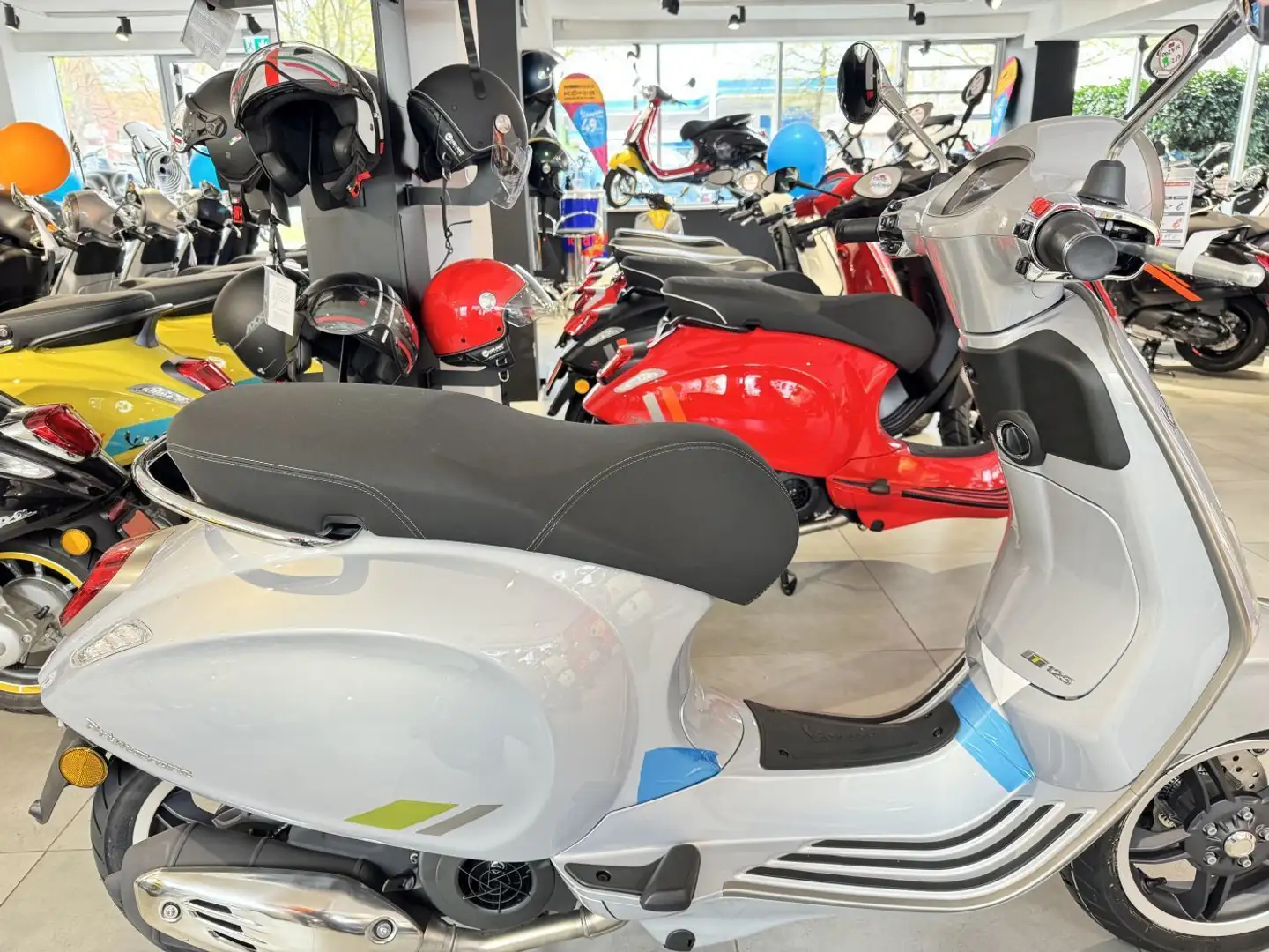 Vespa Primavera 125 TECH E5+ GRIGIO G41 Gris - 1