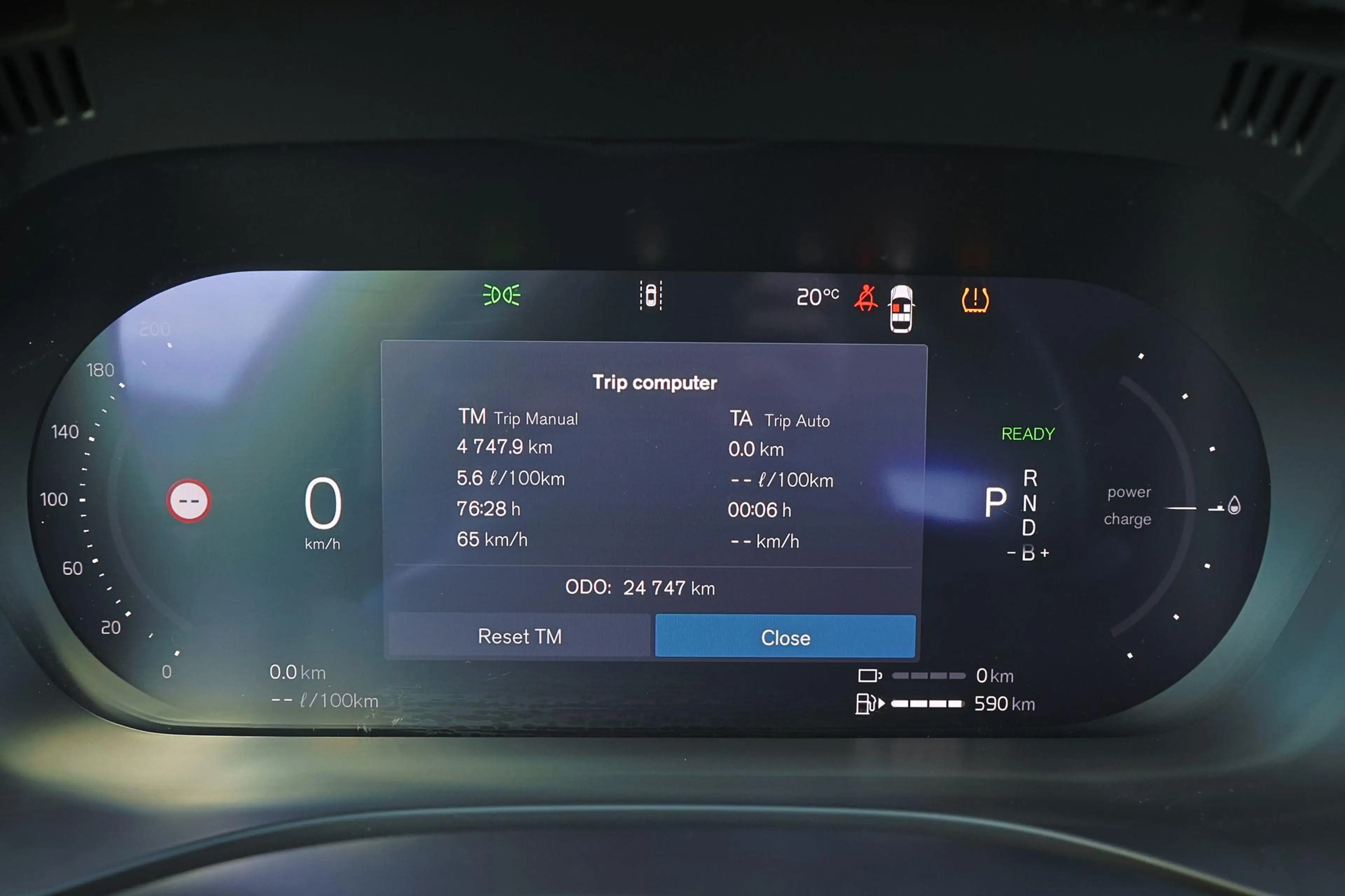 Volvo XC60 T6 Recharge AWD Ultra Dark - Luchtvering - Panoram — photo 13