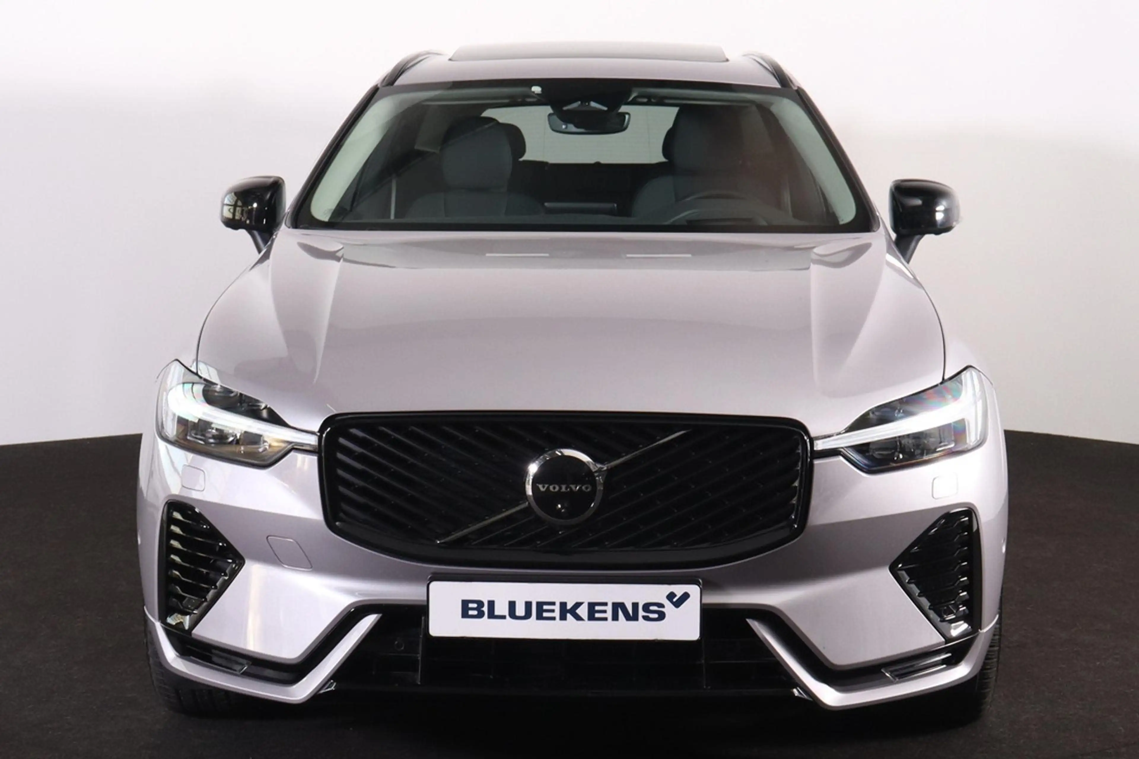 Volvo XC60 T6 Recharge AWD Ultra Dark - Luchtvering - Panoram — photo 2