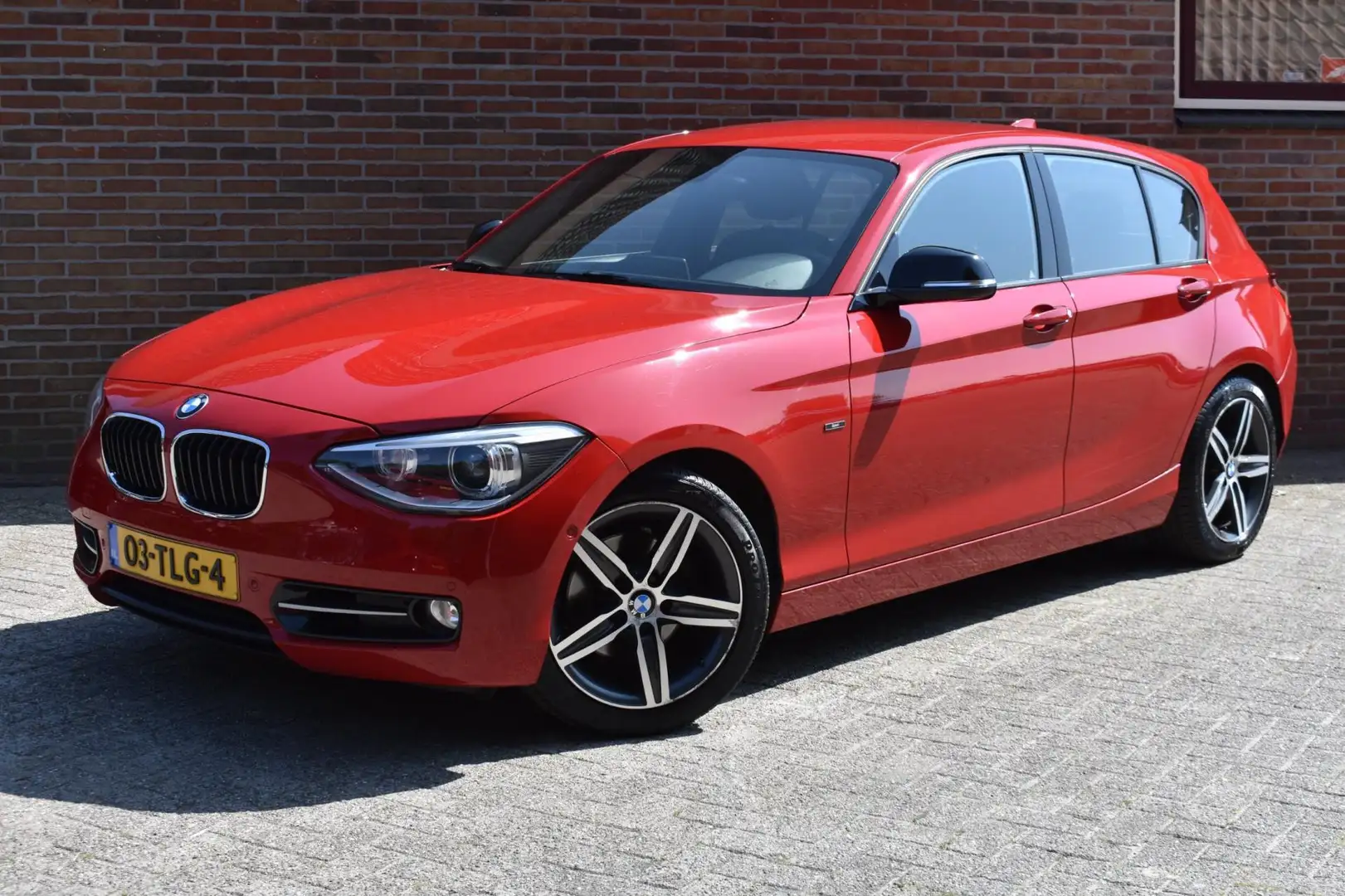 BMW 118 1-serie 118i Business '12 Xenon Navi Clima Cruise Rot - 1