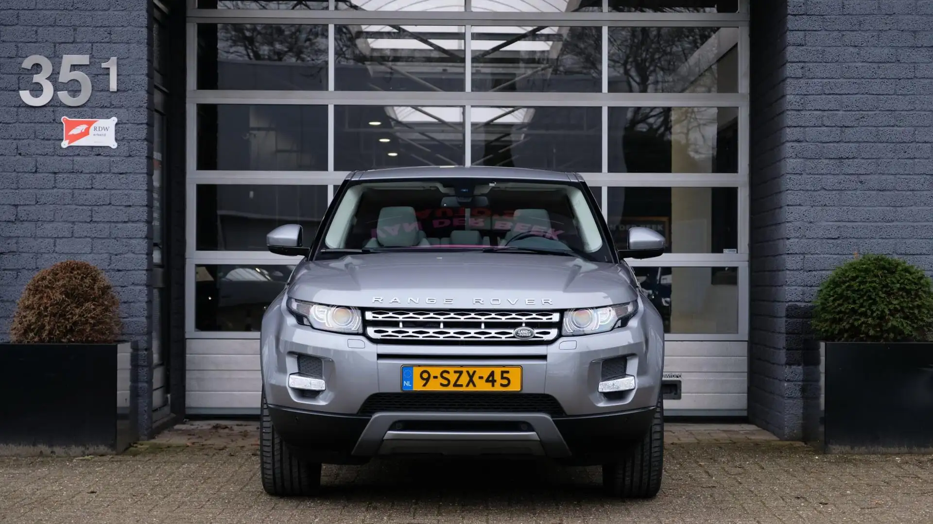 Land Rover Range Rover Evoque 2.2 SD4 4WD Prestige Panorama | Leder | Trekhaak Grigio - 2