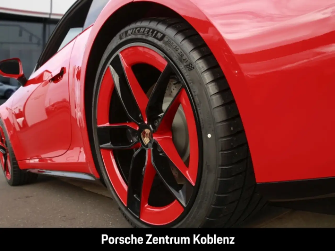 Porsche 992 -2 (911) Carrera 8
