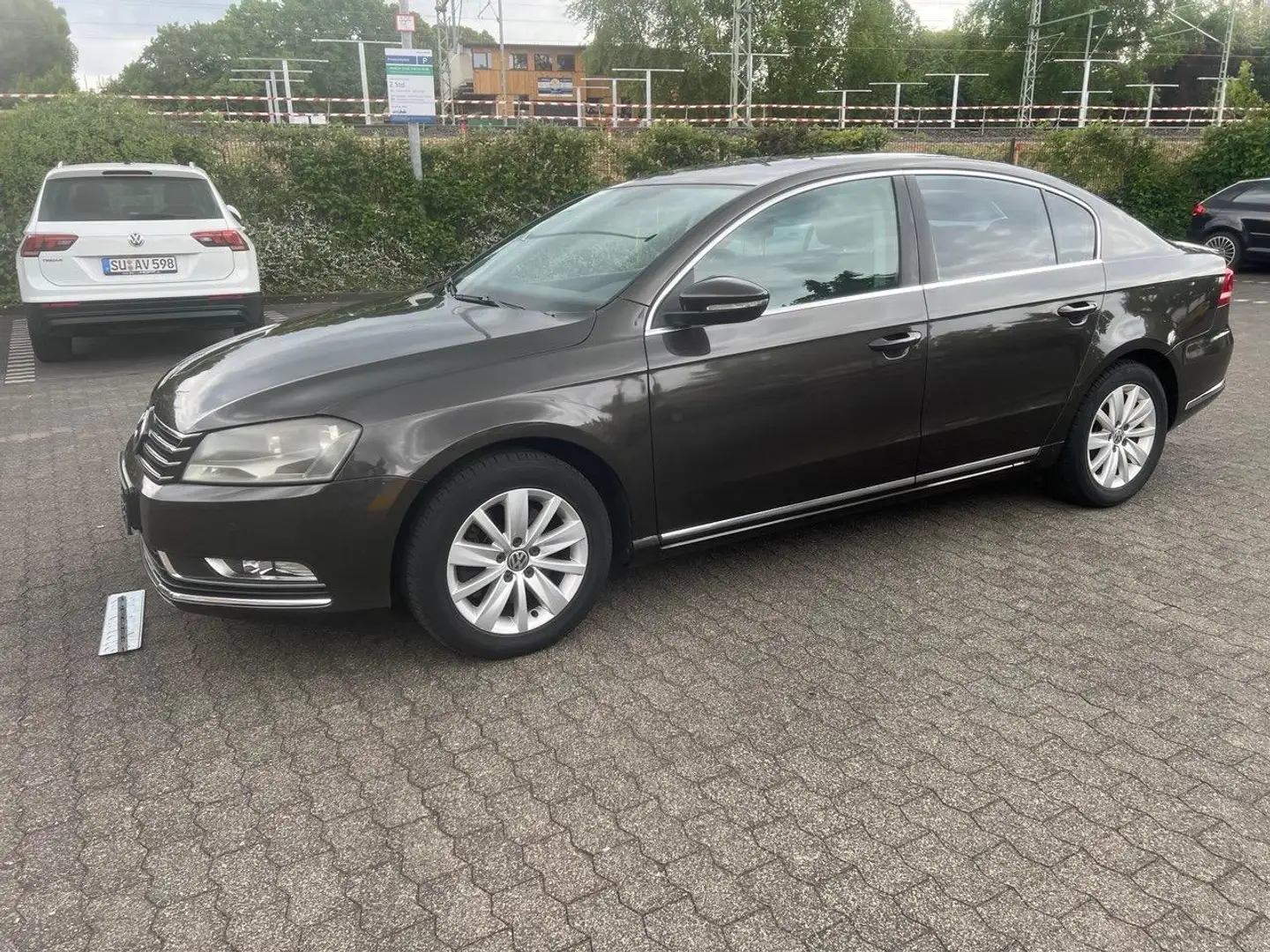 Volkswagen Passat Comfortline BlueMotion Brun - 2