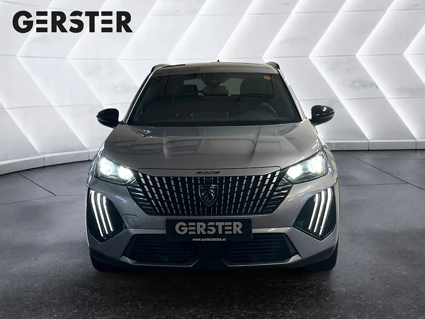 Peugeot 2008 PureTech 100 S&S Allure 6-Gang-Manuell Grau - 2