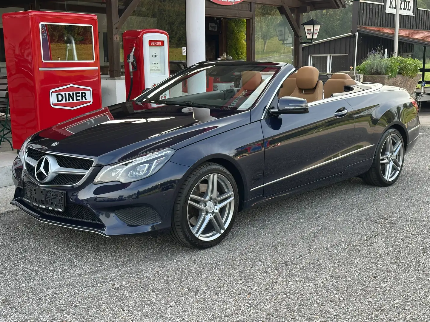 Mercedes-Benz E 250 E 250 CDI Cabrio // Pflegezustand // Blau - 1