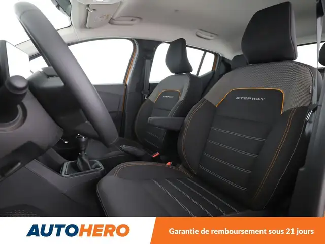 Dacia Sandero view 10