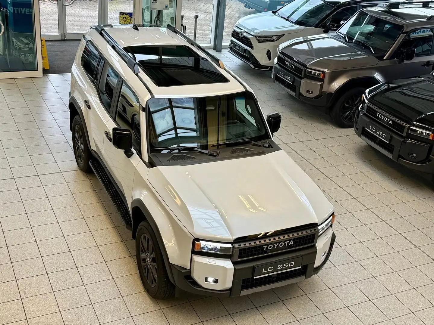 Toyota Land Cruiser 250 - LOUNGE-MILD HYB.-7-SEATS-PANORAMA-H. UP Blanc - 1