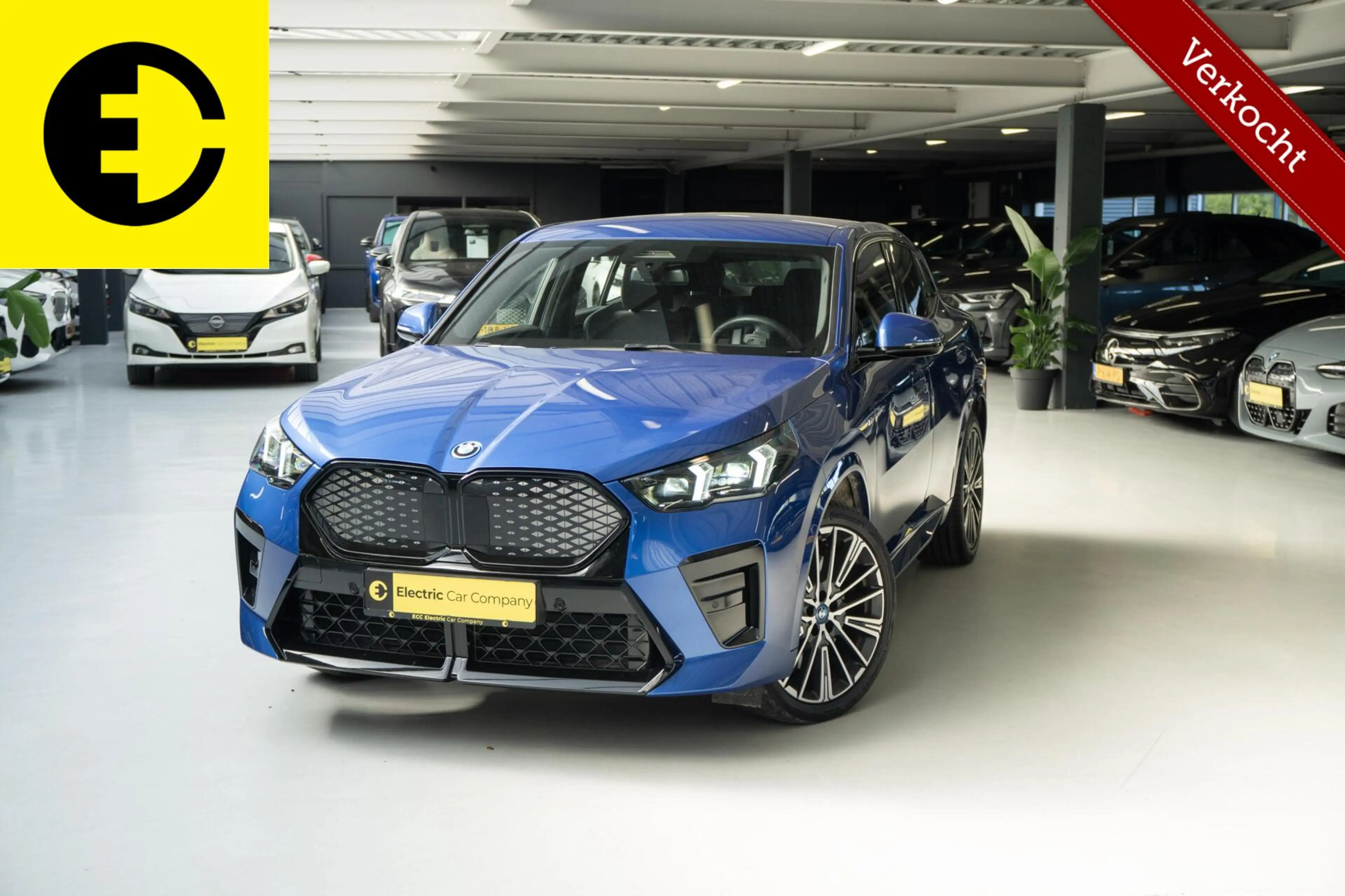BMW iX2 eDrive20 67 kWh | 96,9% SOH | Alcantara stoelen | — photo 9