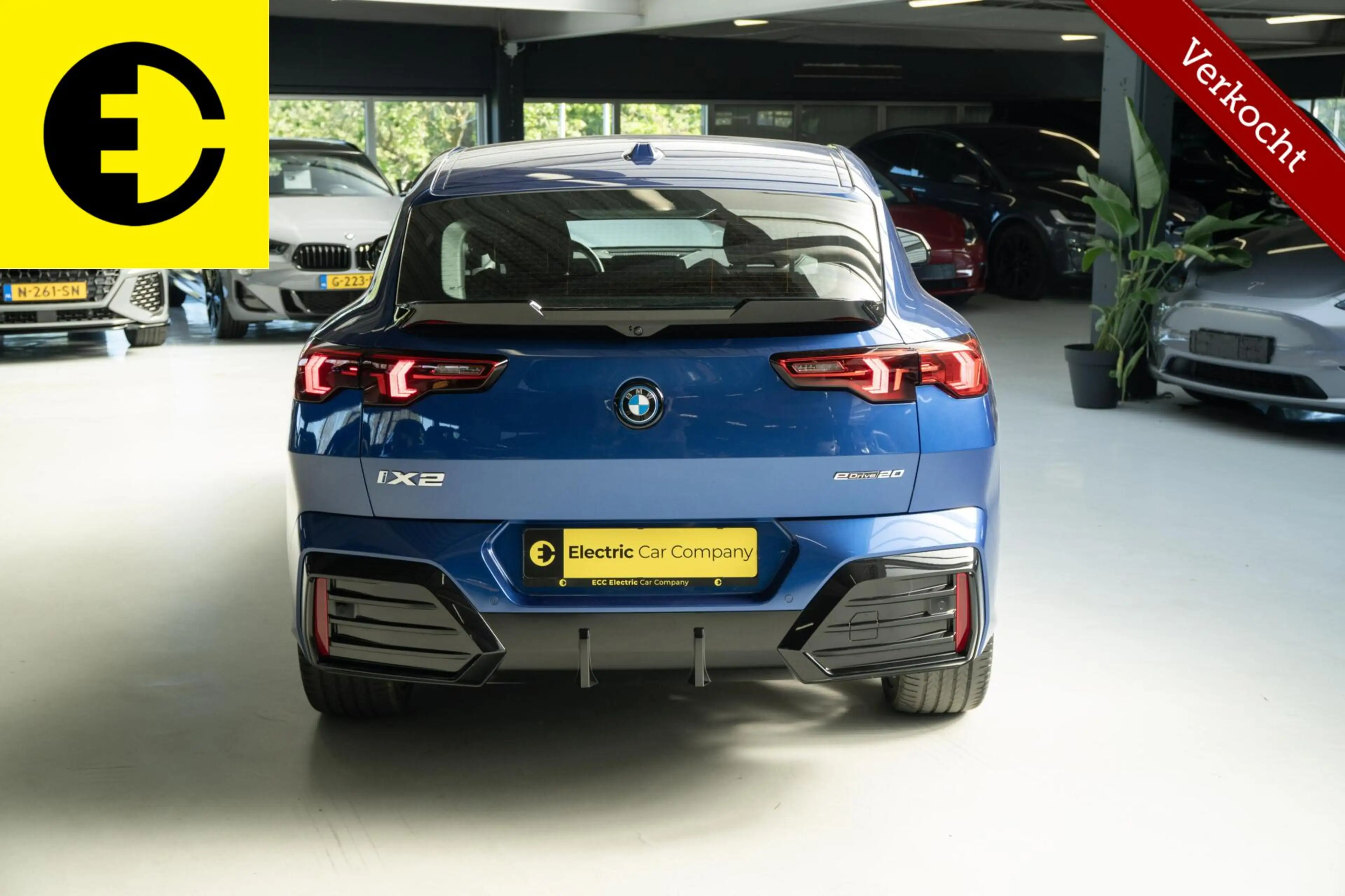 BMW iX2 eDrive20 67 kWh | 96,9% SOH | Alcantara stoelen | — photo 14