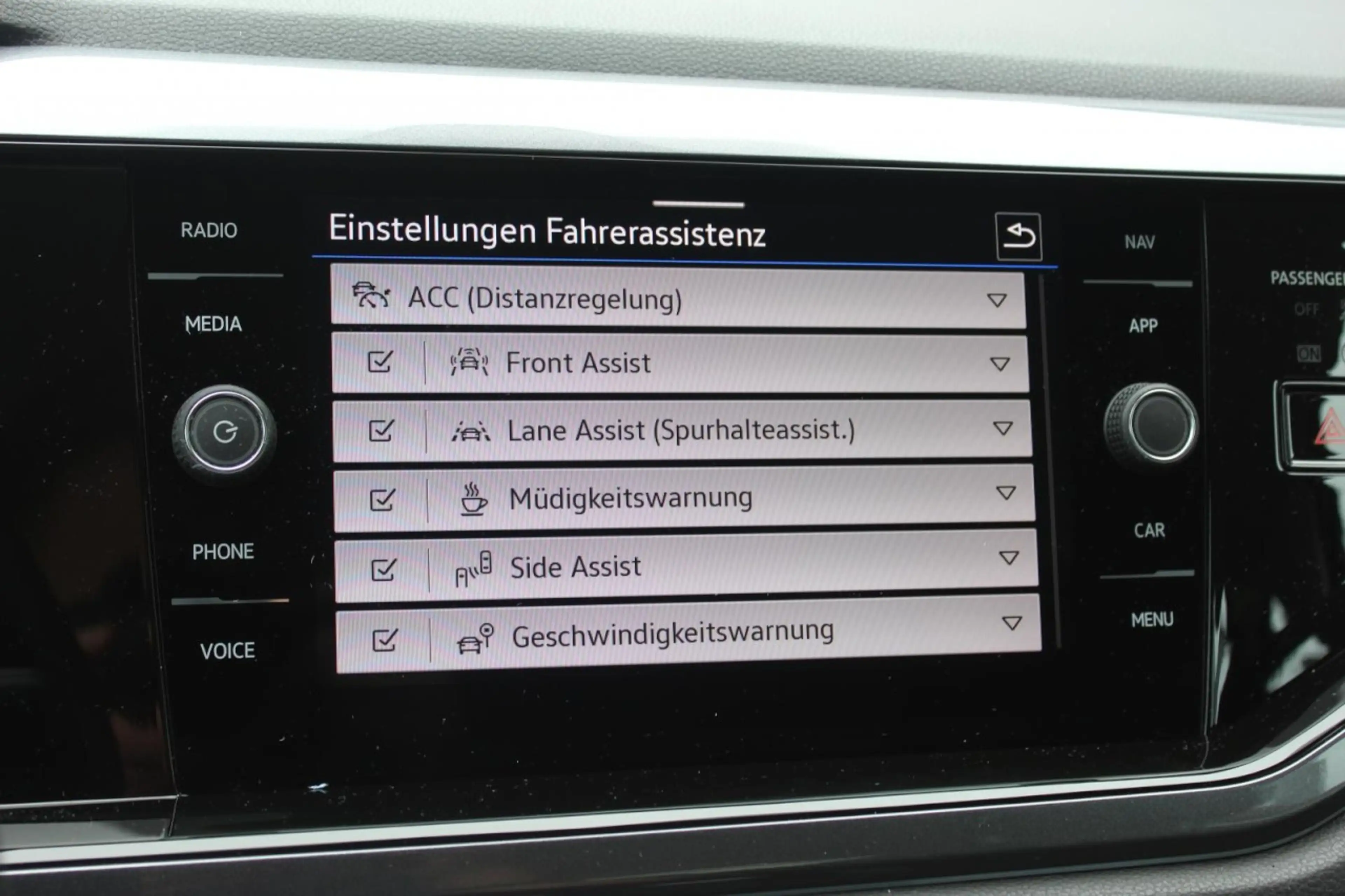 Volkswagen Polo 1.0 TSI Style ACC+16-Zoll ALU Klima Einparkhilfe — photo 14