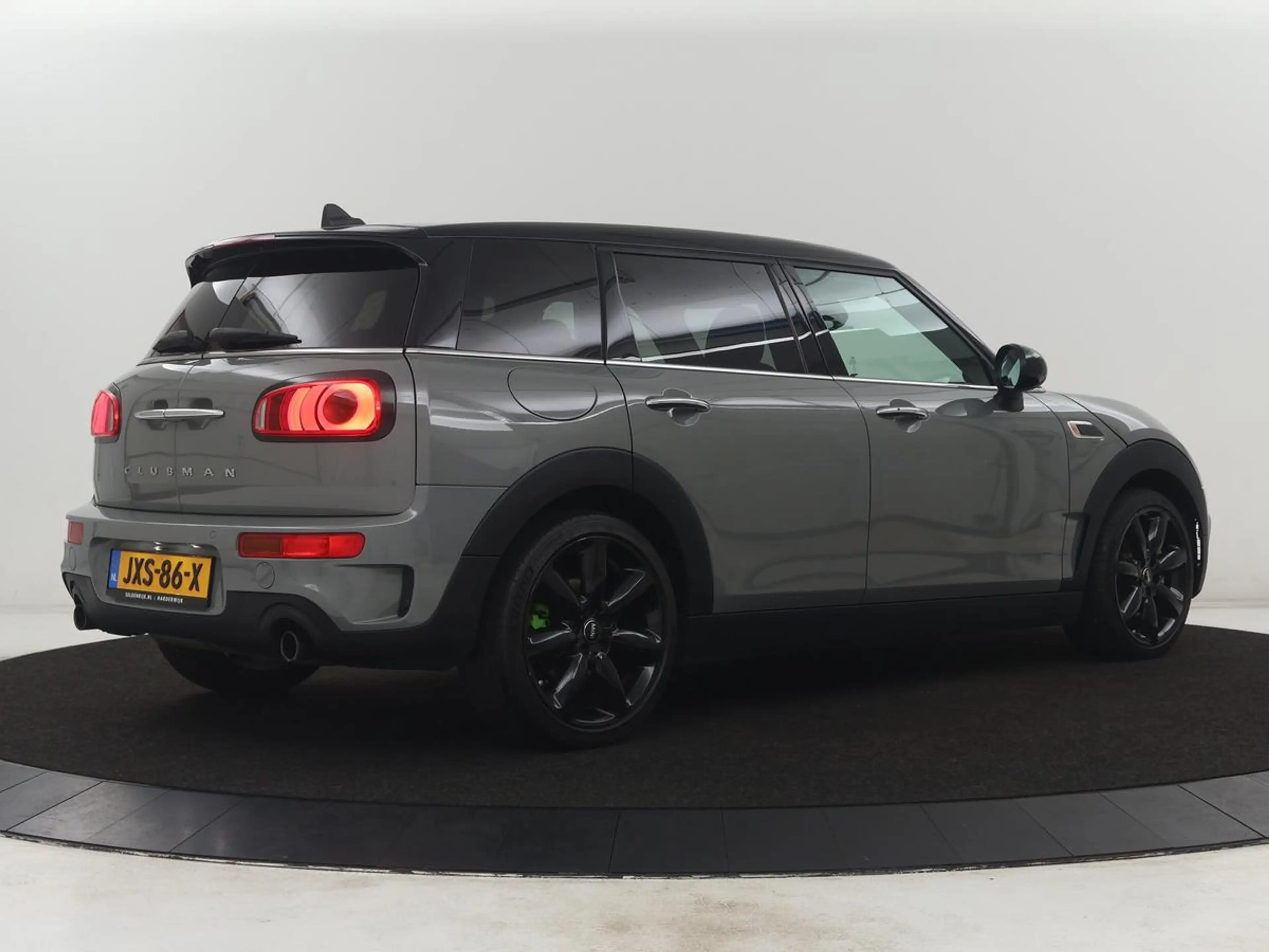 MINI Cooper S Clubman 2.0 Chili Serious Business — photo 34