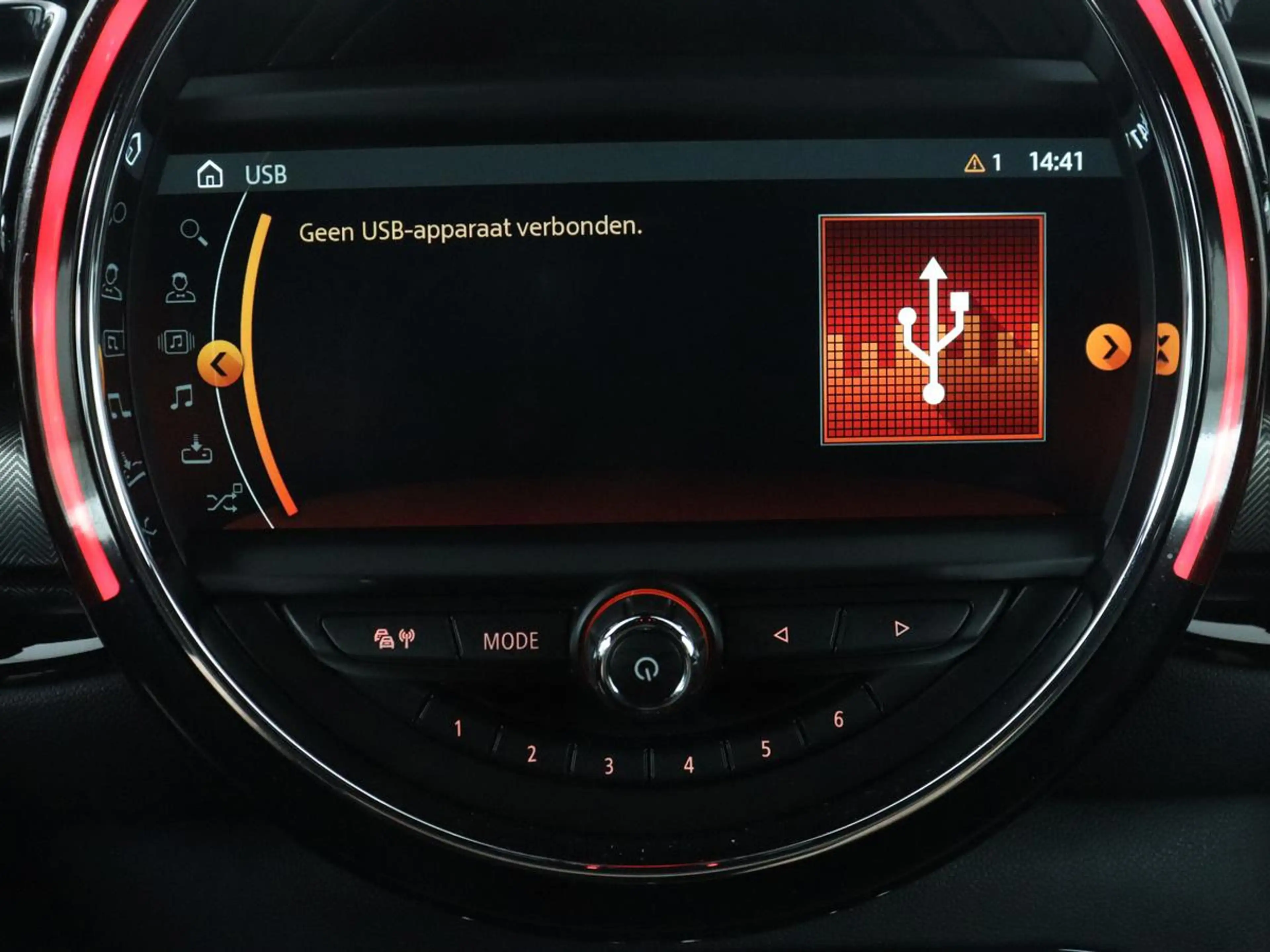 MINI Cooper S Clubman 2.0 Chili Serious Business — photo 18