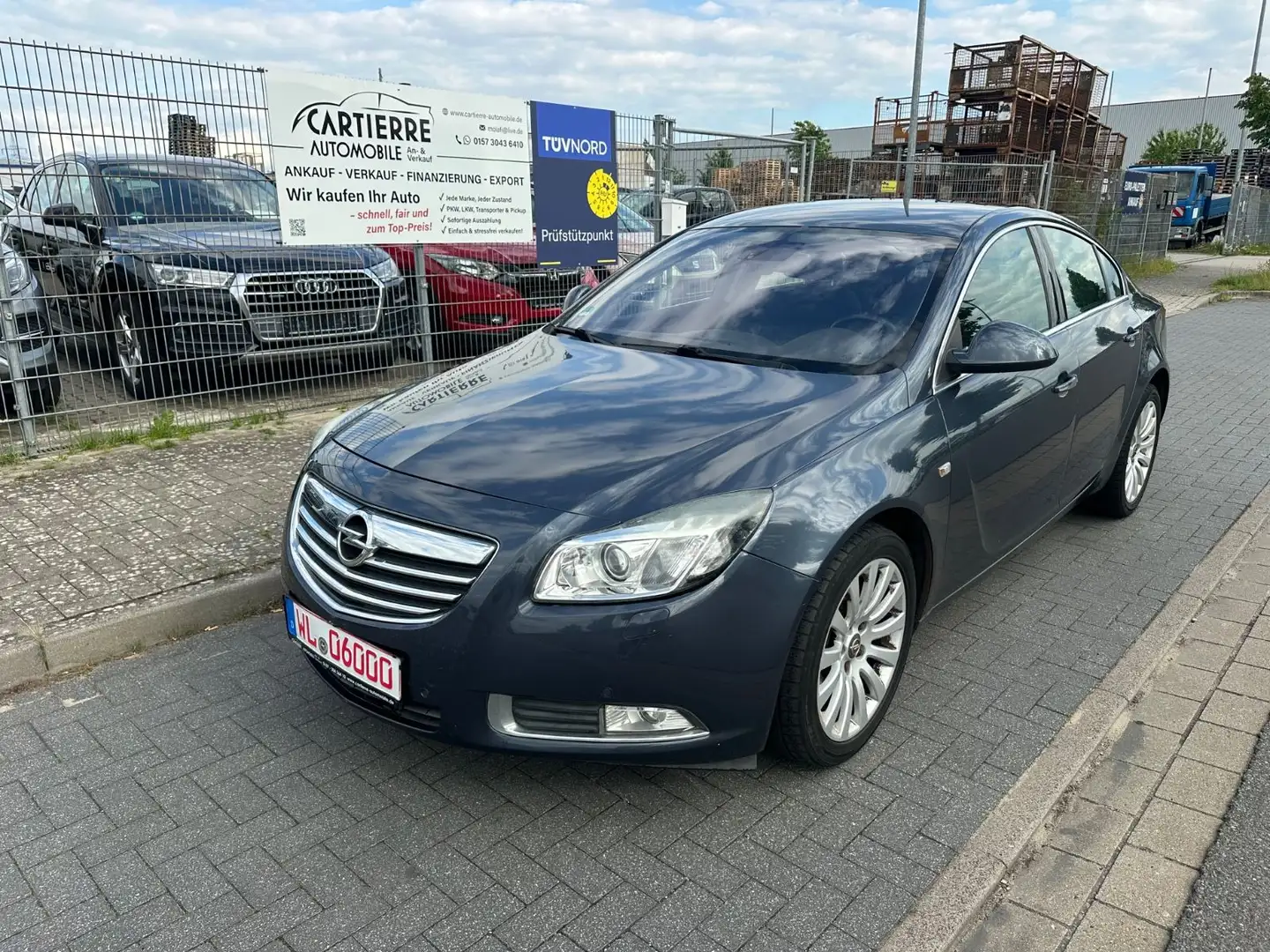 Opel Insignia A Lim. Cosmo *EURO5*Bi-Xenon*Teil-Leder Grau - 1