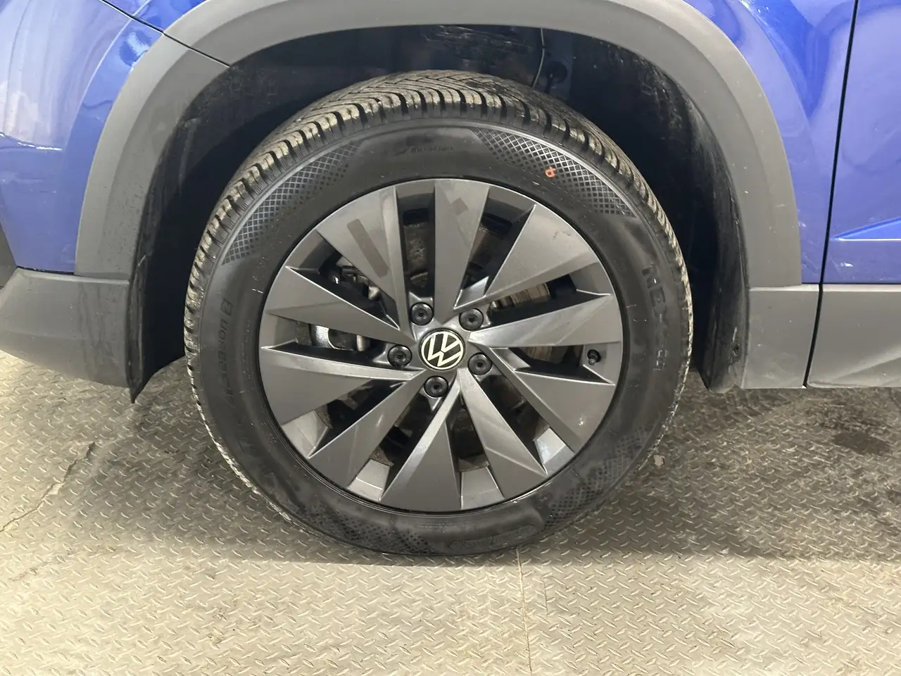 Volkswagen Taos снимка Volkswagen Taos
