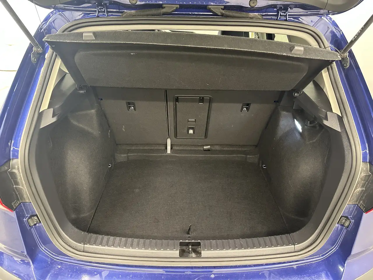 Volkswagen Taos снимка Volkswagen Taos
