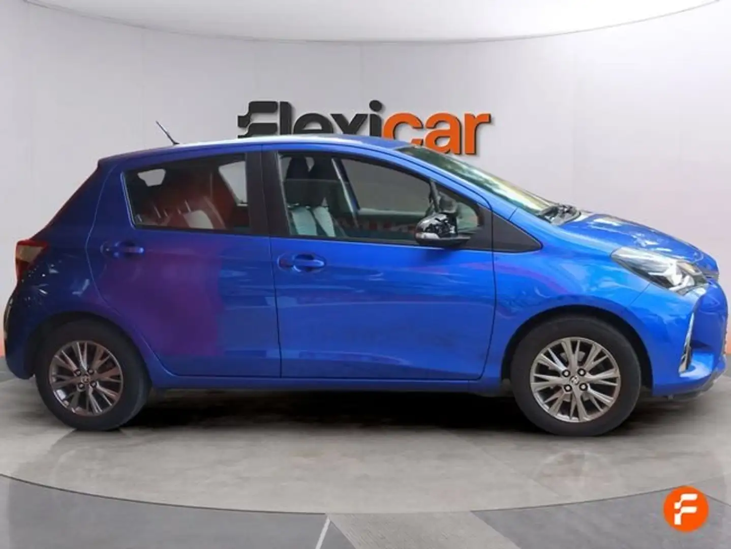 Toyota Yaris 1.0 Active Azul - 2