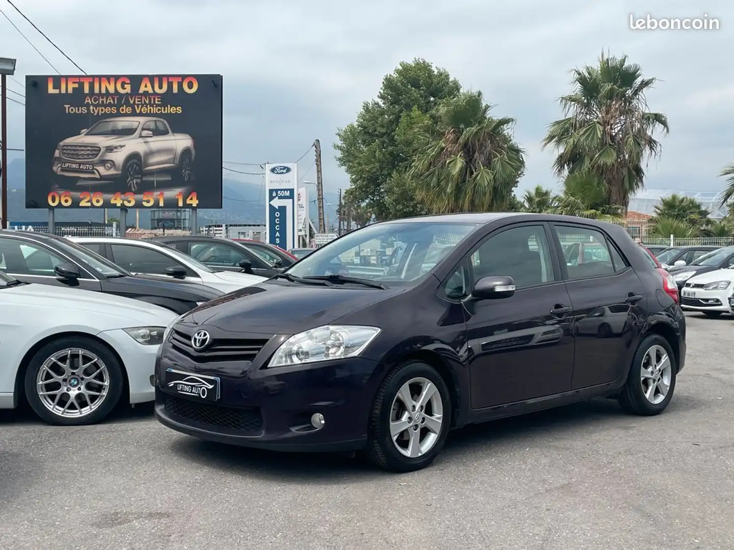 Toyota Auris 132 VVT-i Executive - 1