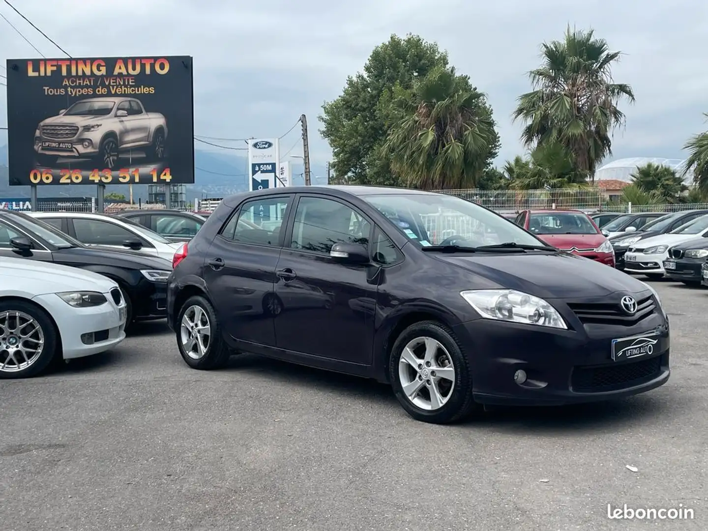 Toyota Auris 132 VVT-i Executive - 2