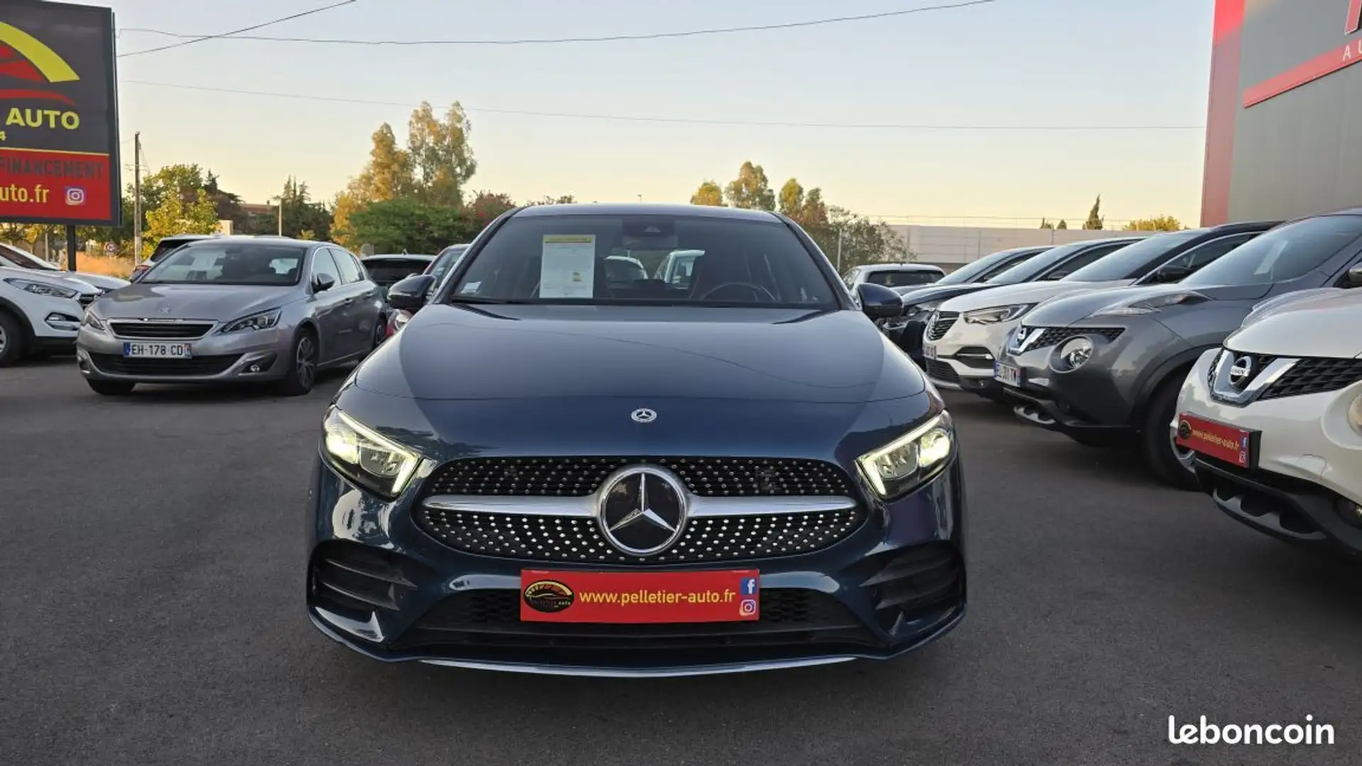 Mercedes-Benz 200 Mercedes A classe 7G-DCT AMG Line Bleu - 2