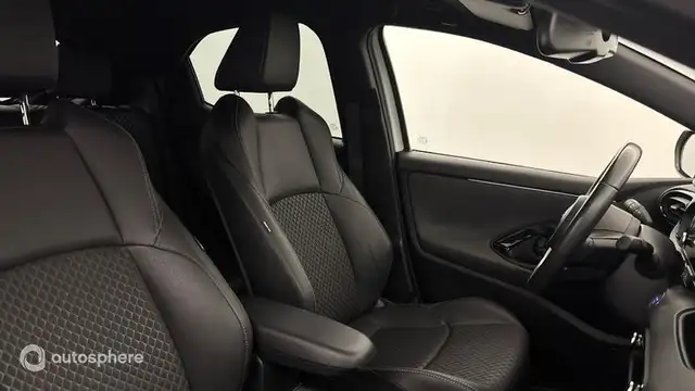 Toyota Yaris view 15