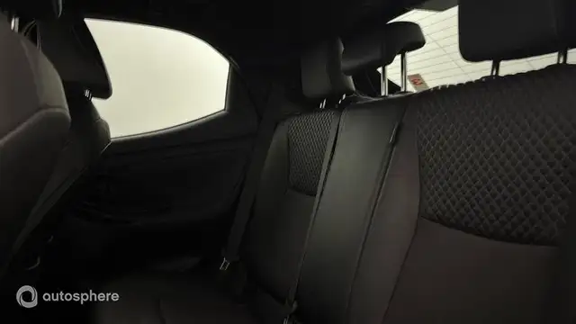 Toyota Yaris view 13