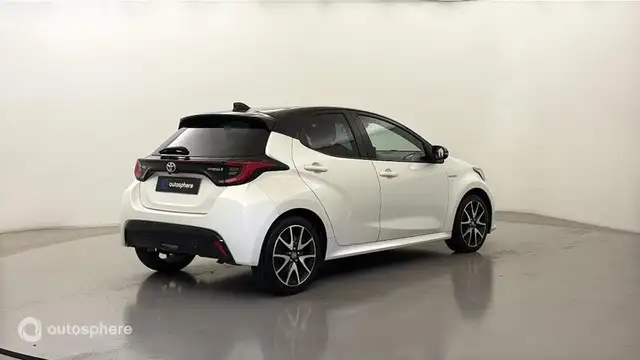 Toyota Yaris view 5