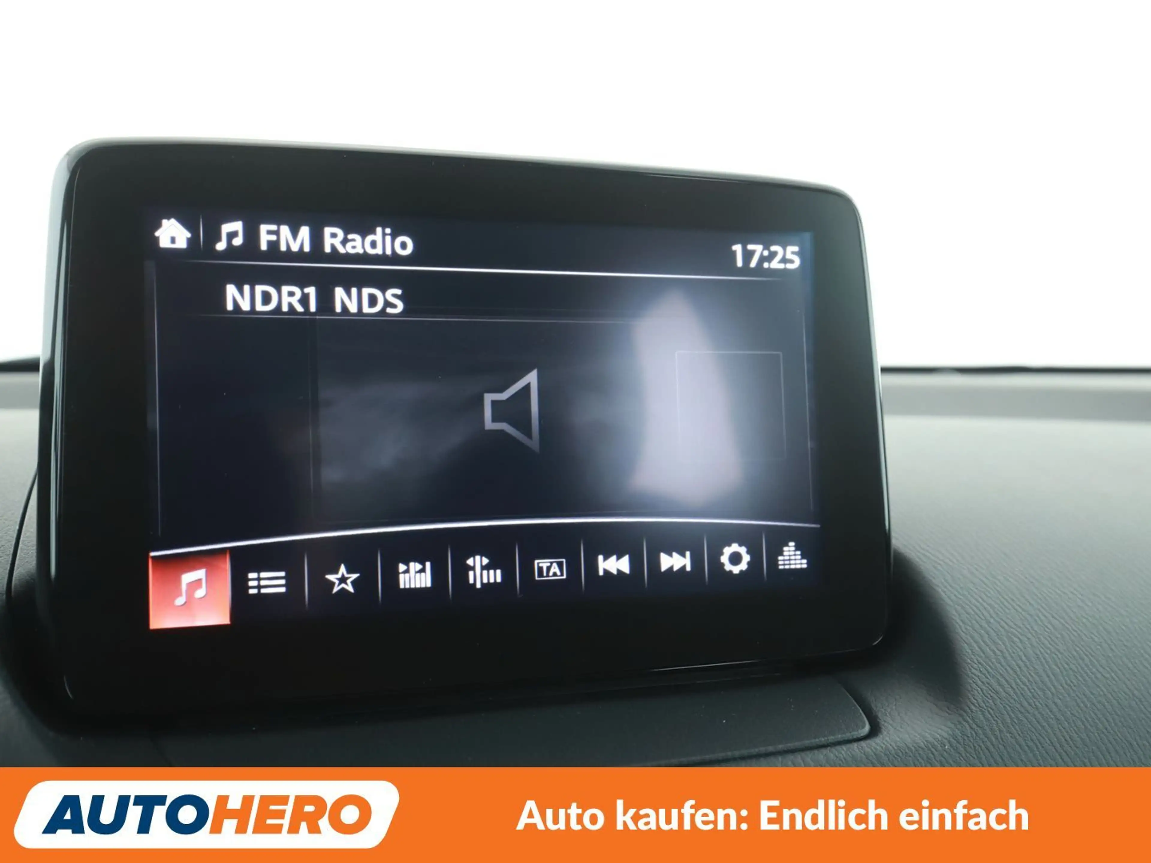 Mazda 2 1.5 Skyactiv-G Exclusive-Line*NAVI*TEMPO*PDC* — photo 21