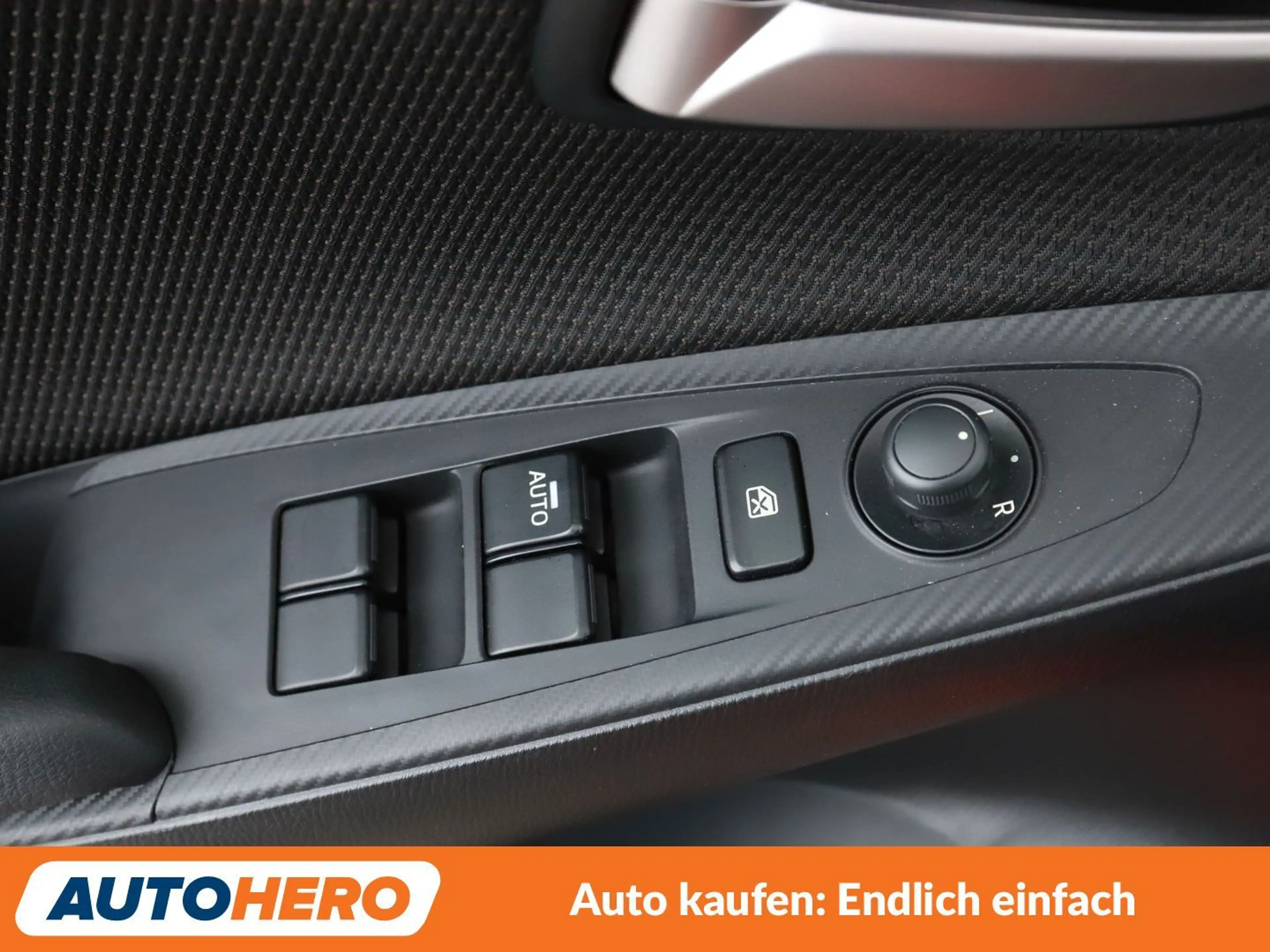 Mazda 2 1.5 Skyactiv-G Exclusive-Line*NAVI*TEMPO*PDC* — photo 27