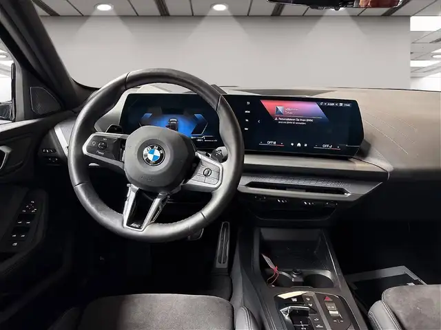 BMW 1 Series view 10