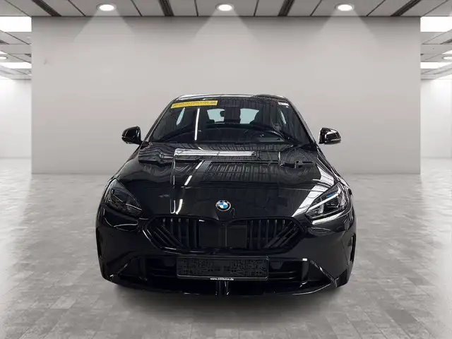 BMW 1 Series view 3
