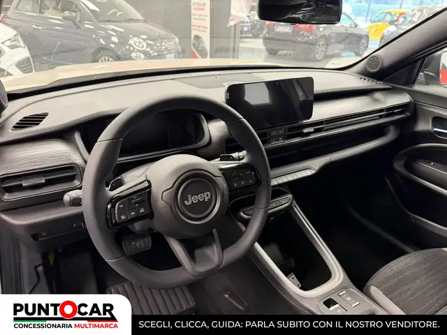 Jeep Avenger view 12
