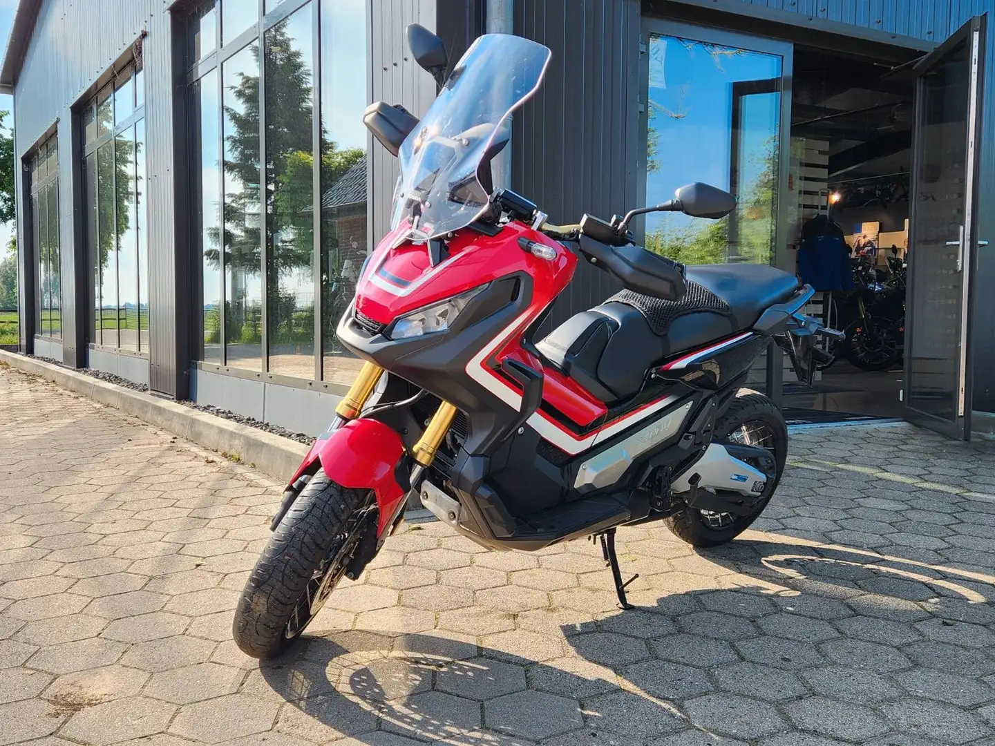 Honda X-ADV 750 Rojo - 1