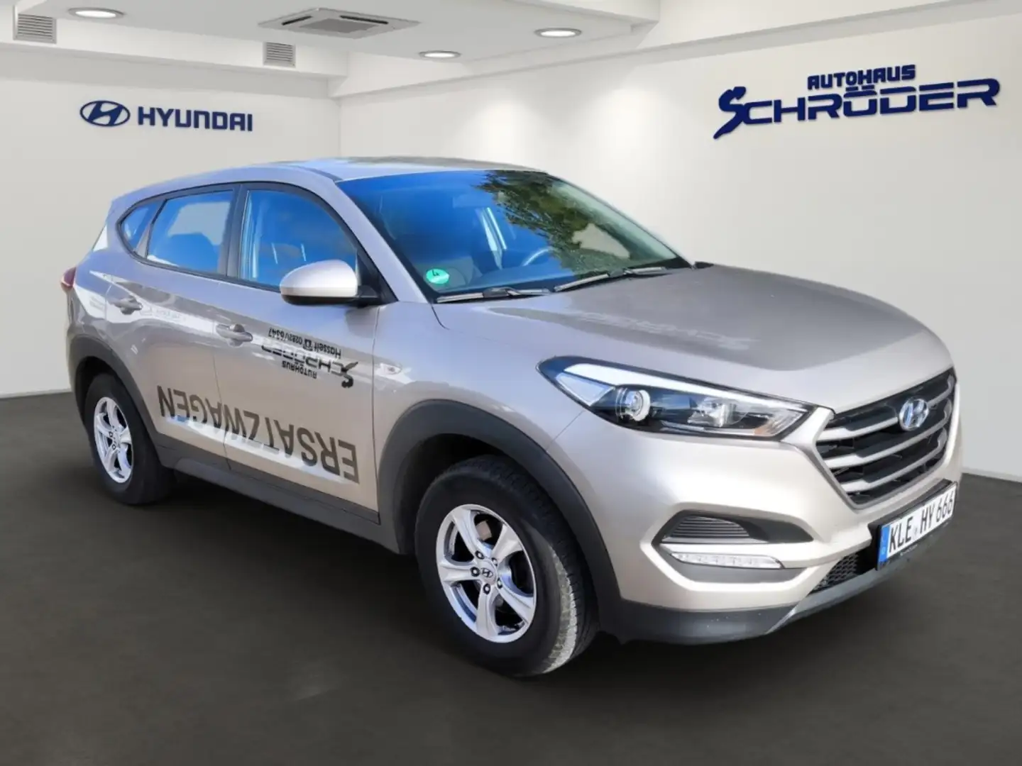 Hyundai TUCSON 1.6 Classic Sitzheizung Klima Navigation Weiß - 2